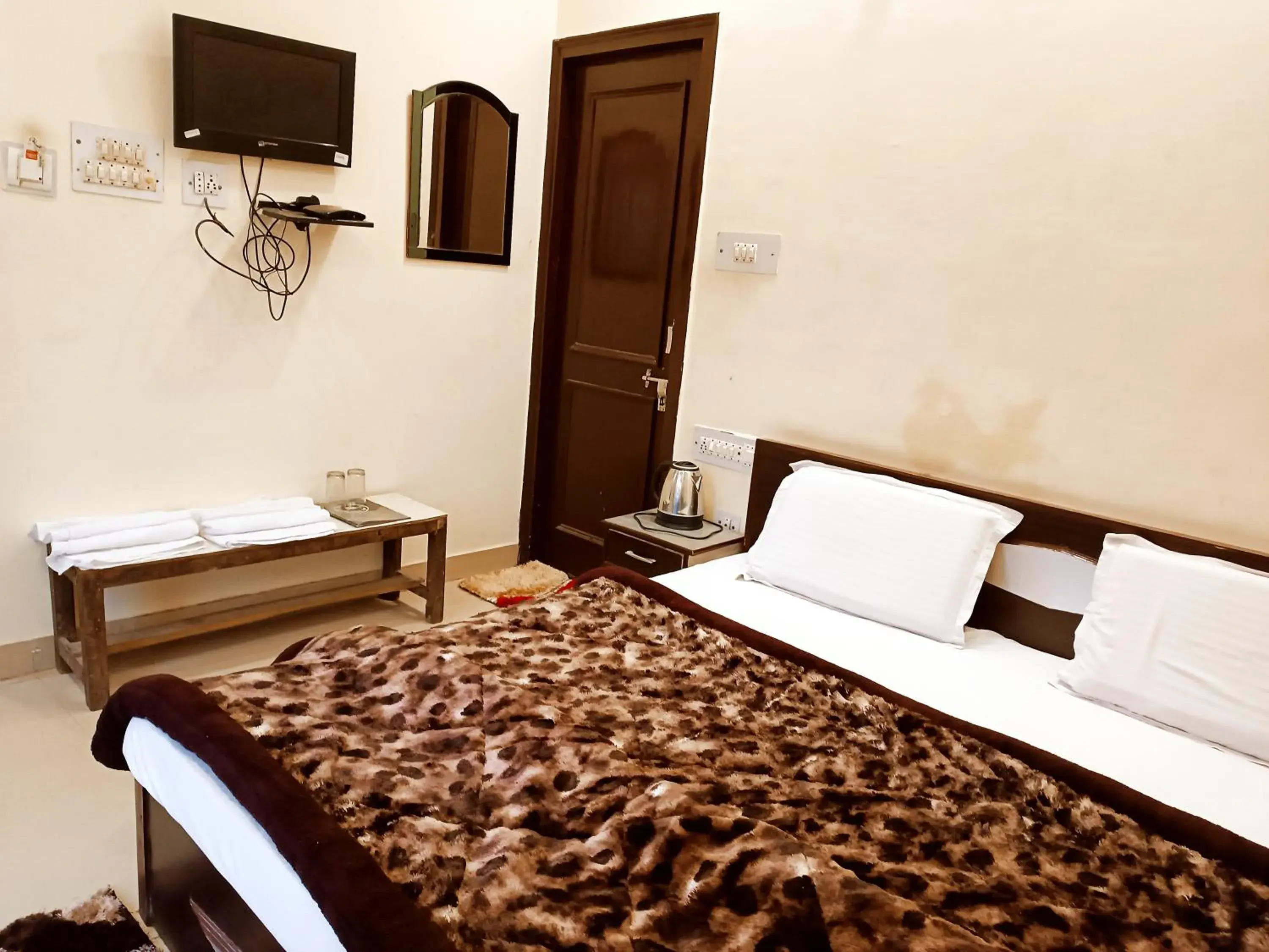 Photo of the whole room, Bed in Hotel Orange Classic Photo of the whole room, Bed in Hotel Orange Classic