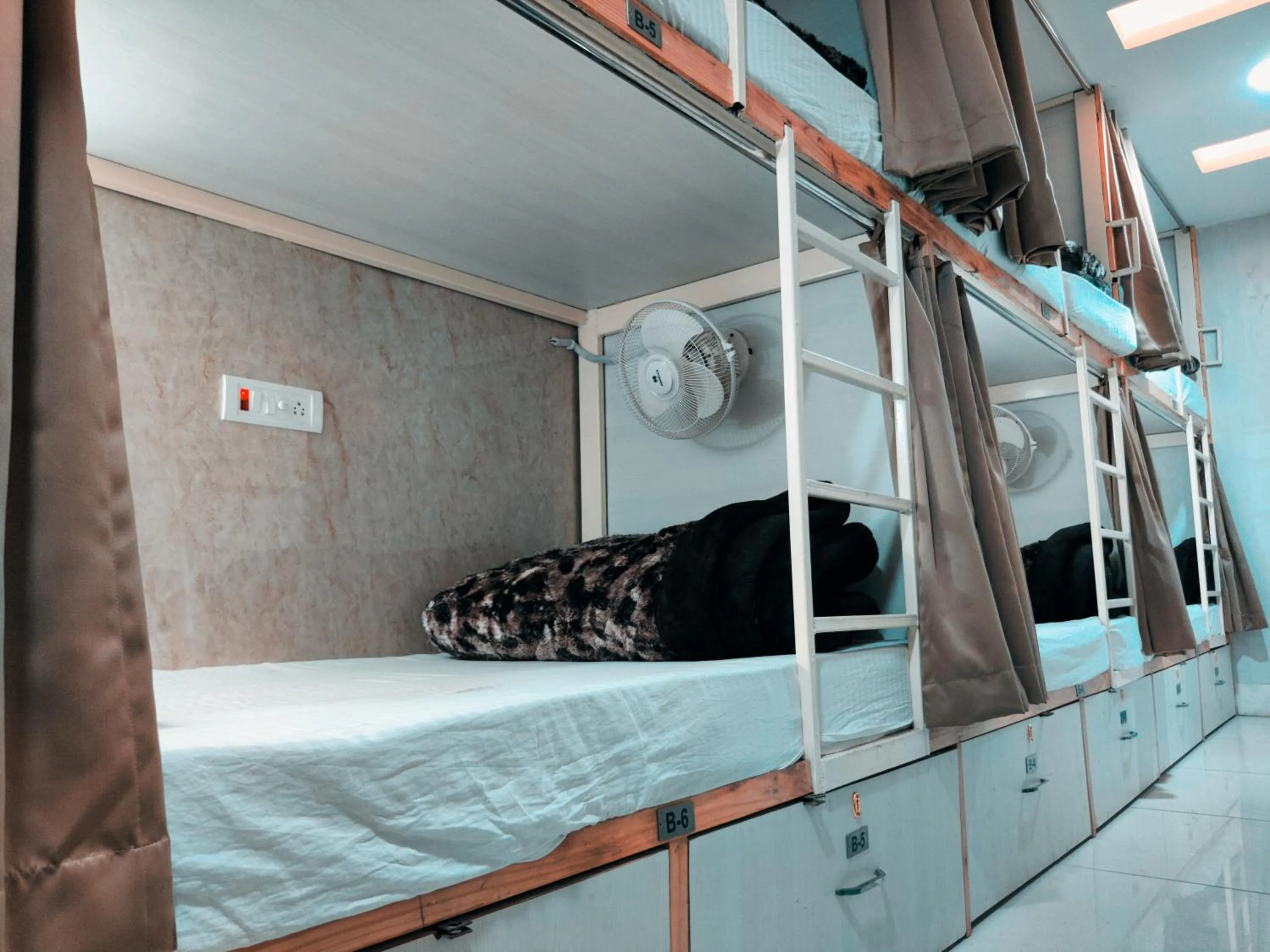 bunk bed, Bed in Hotel Orange Classic