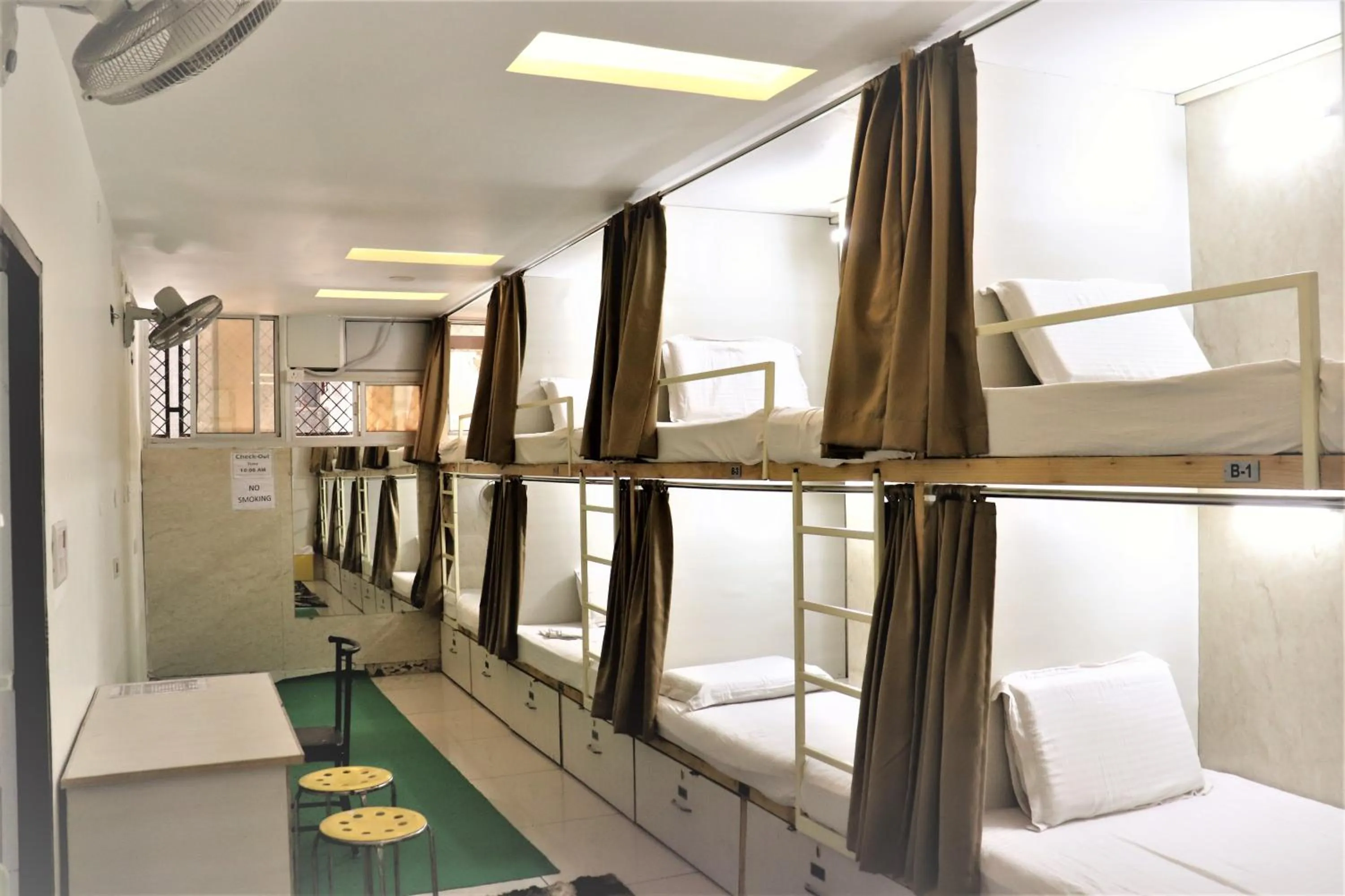 Bedroom, Bed in Hotel Orange Classic