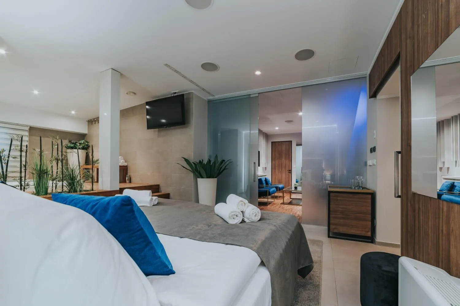 Photo of the whole room in Ilica Luxury Center