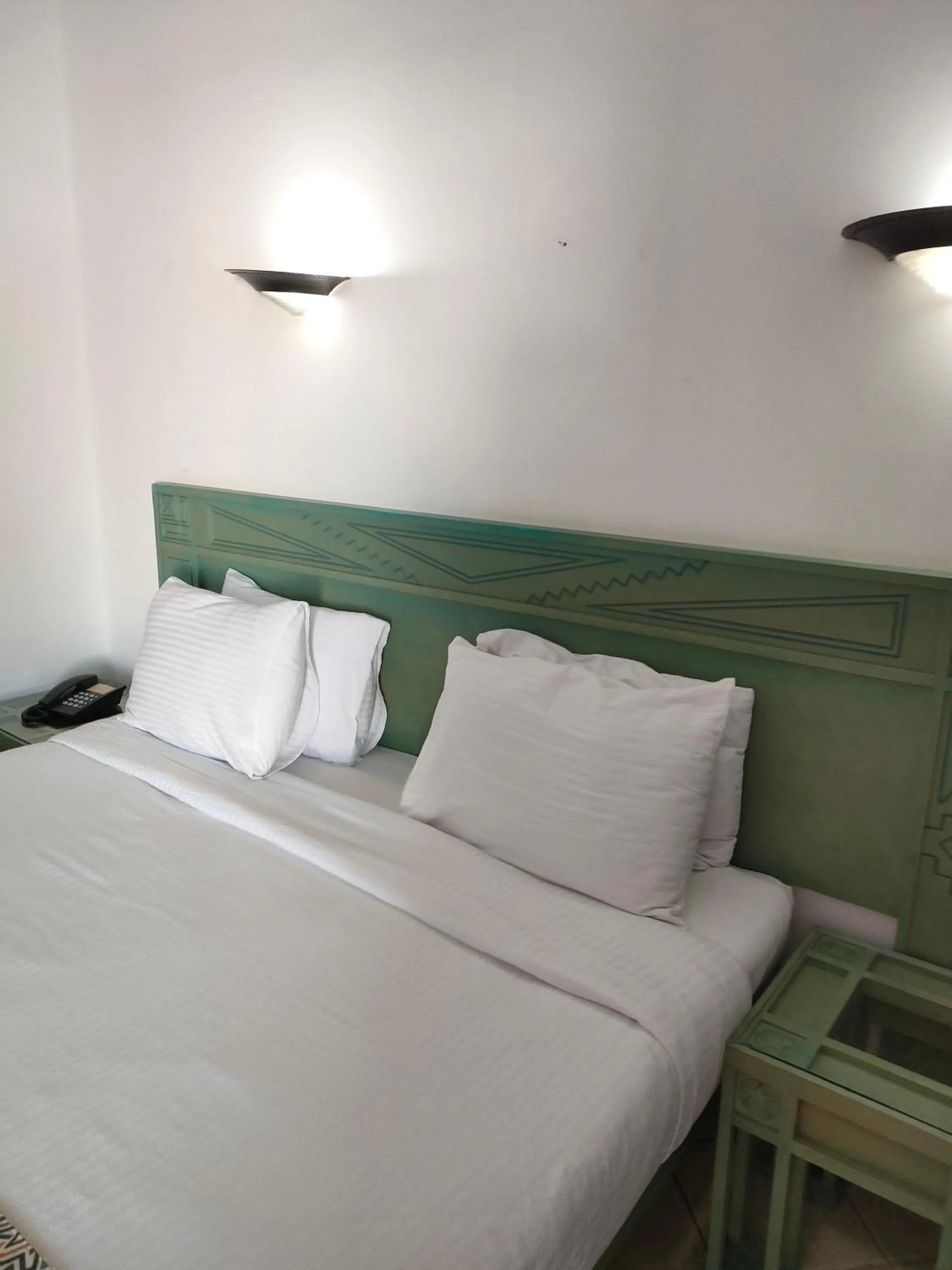 Bed in Green Leaves Hotel