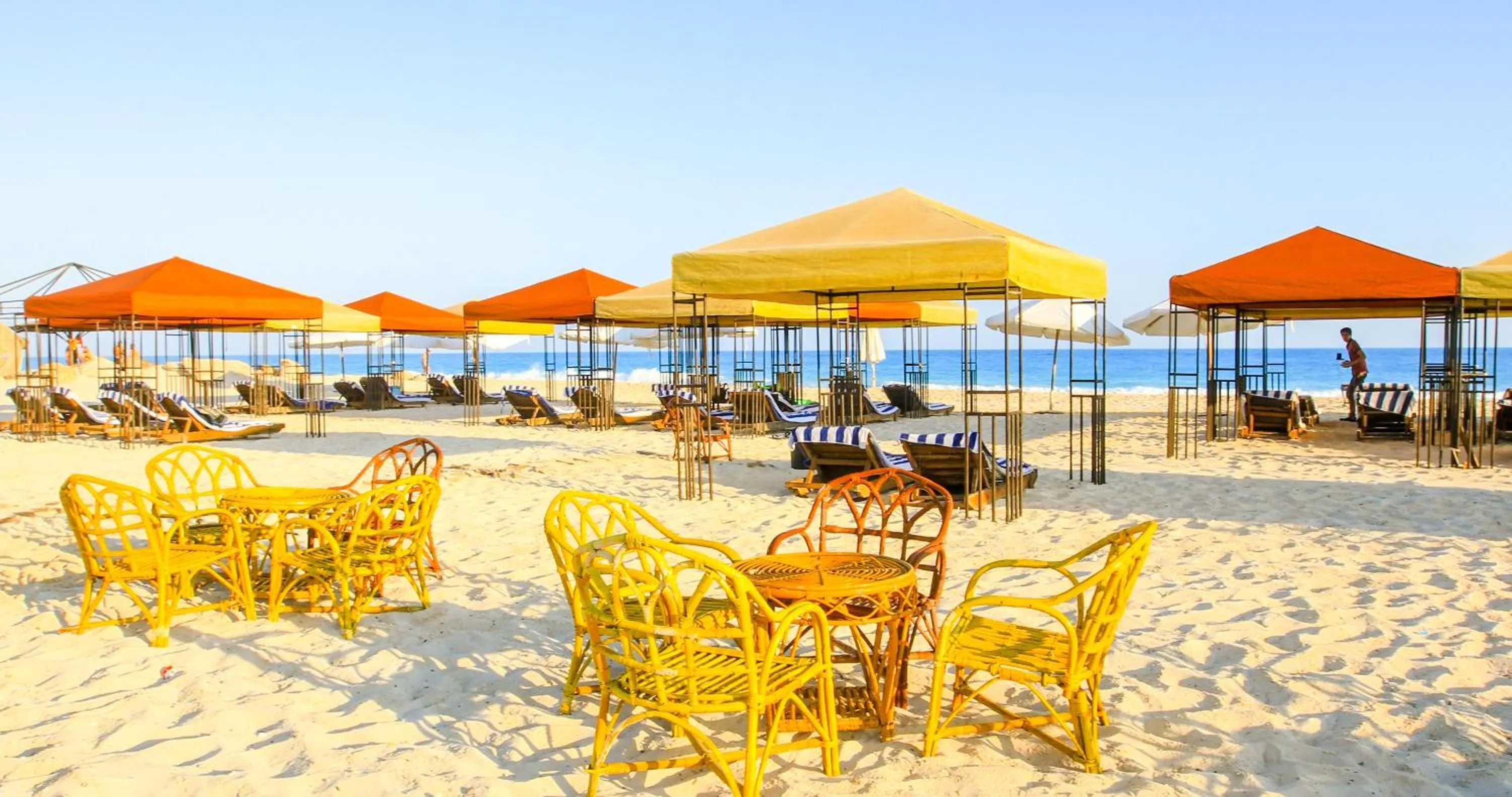 Beach in Green Leaves Hotel