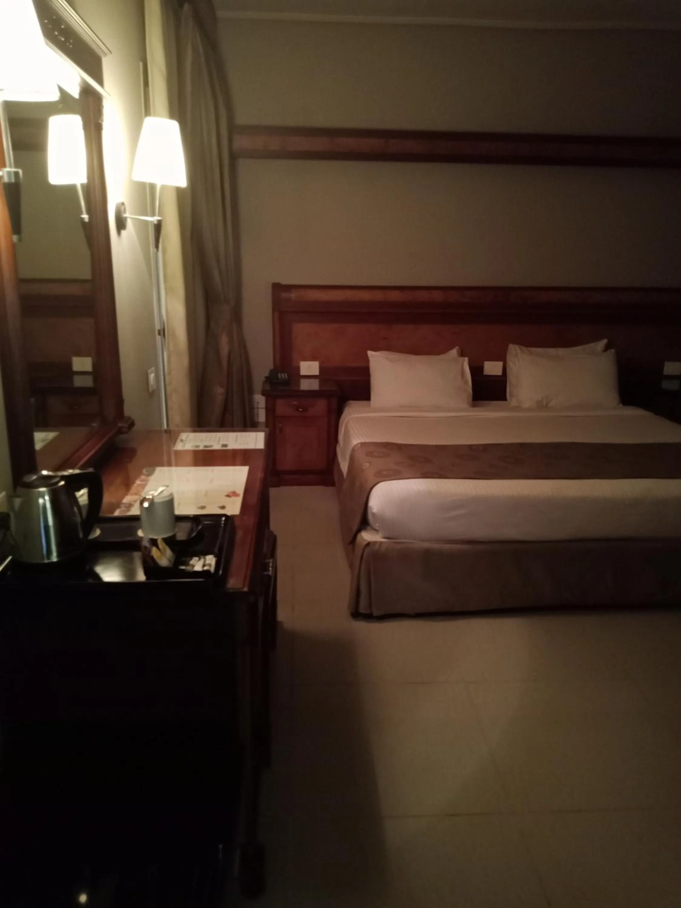 Bedroom in Green Leaves Hotel