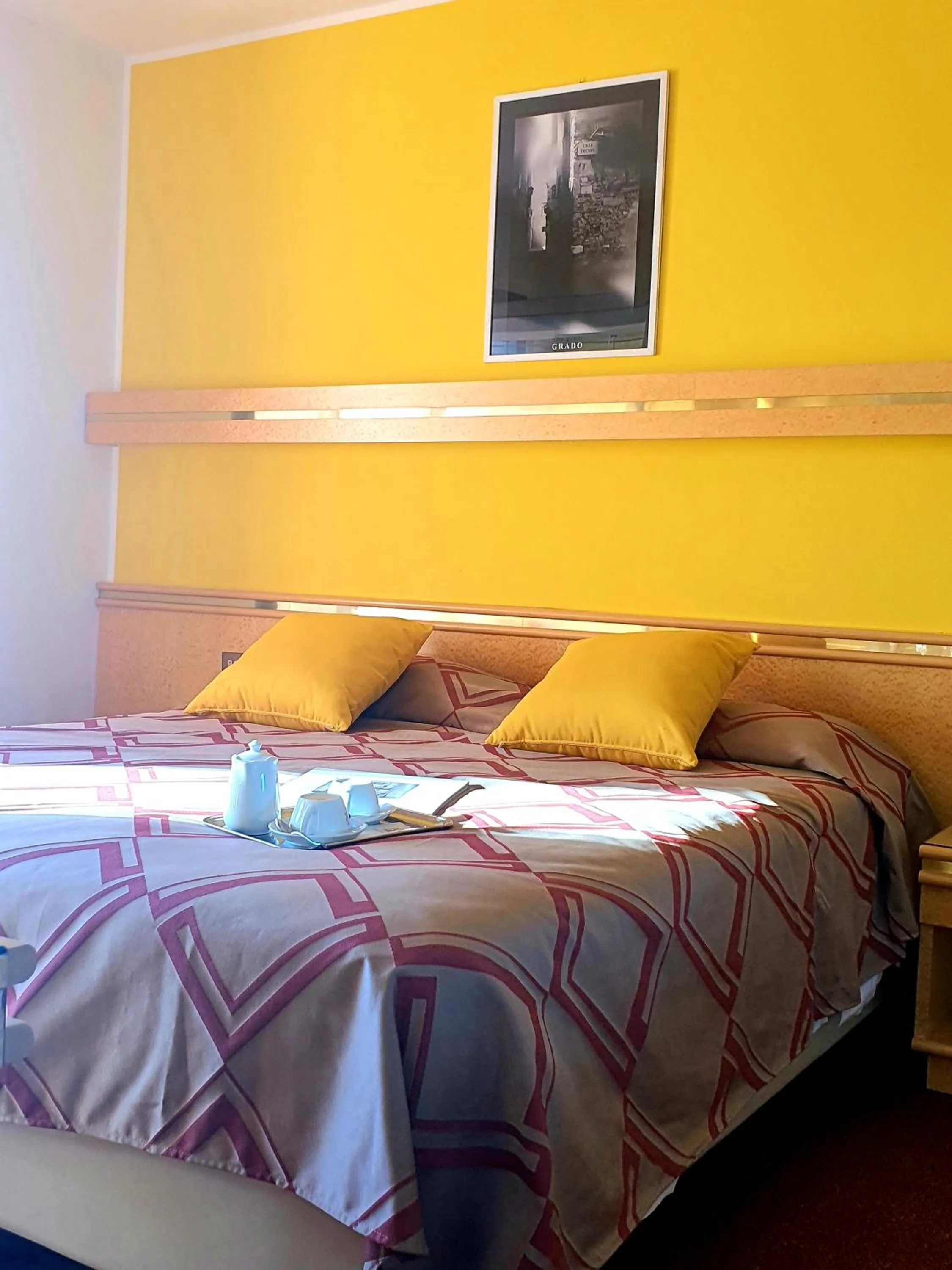 Photo of the whole room, Bed in Hotel Antares