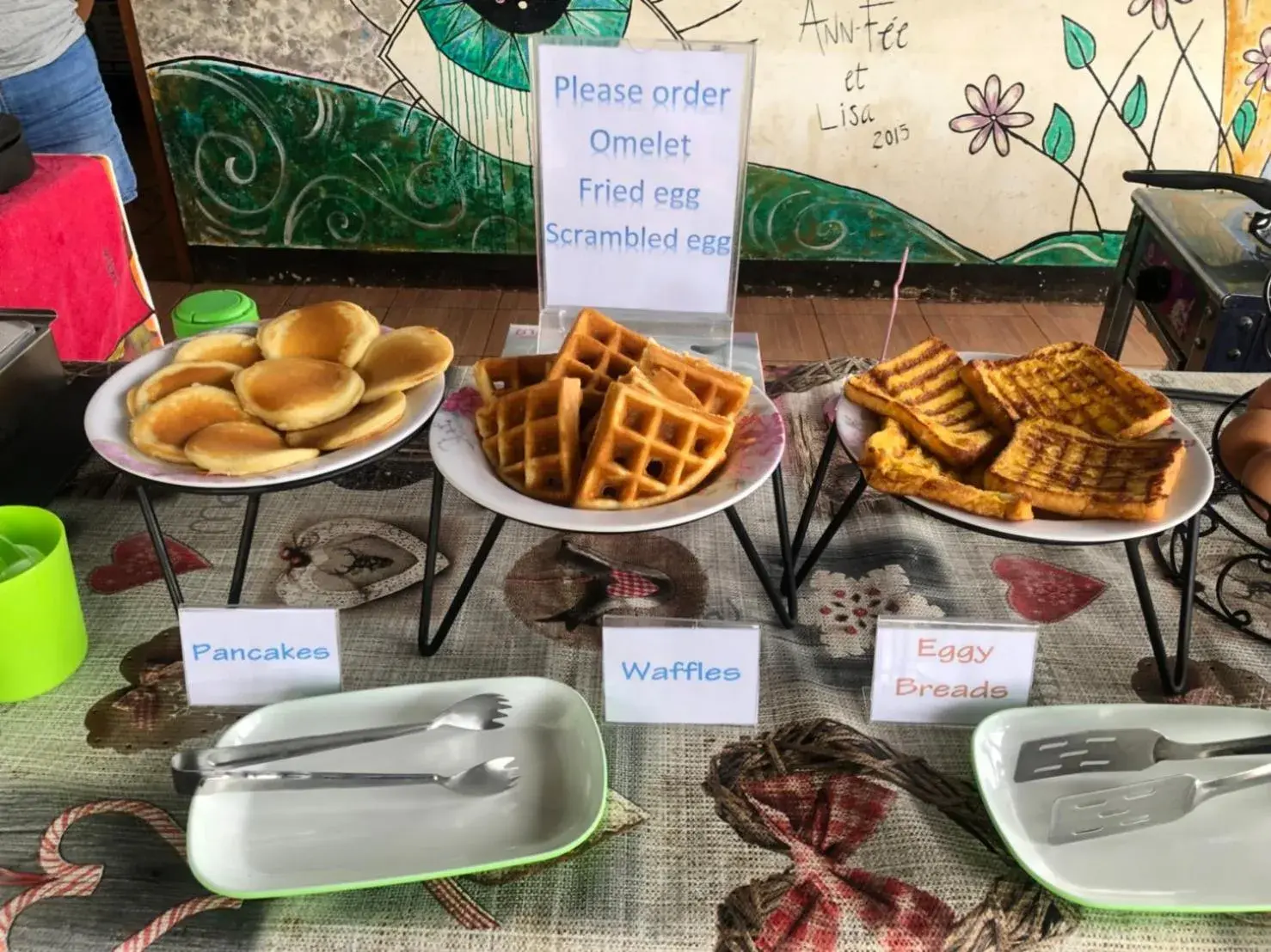 Restaurant/places to eat in Pai circus hostel Restaurant/places to eat in Pai circus hostel