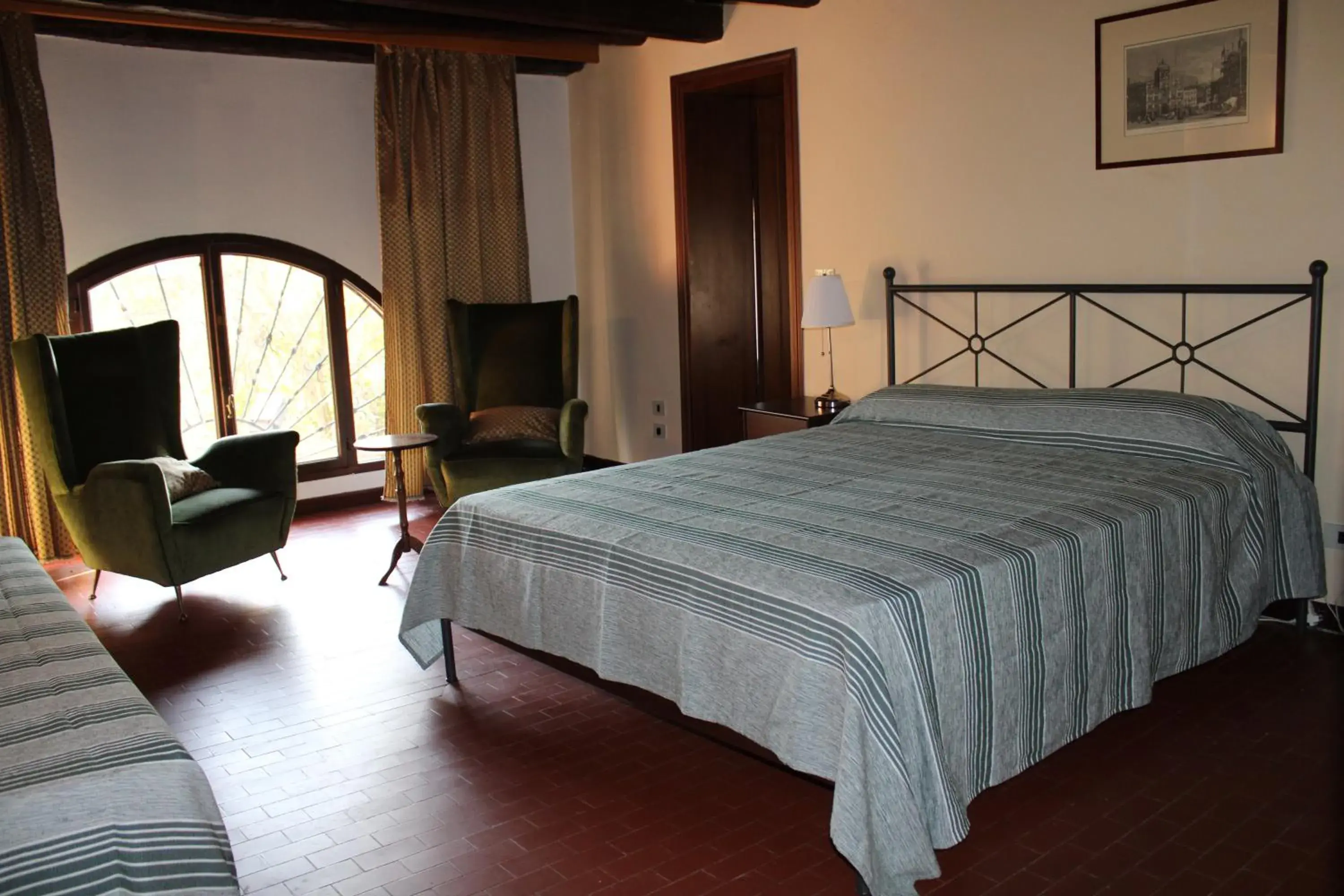 Double Room with Private Bathroom in Villa Flangini Double Room with Private Bathroom in Villa Flangini