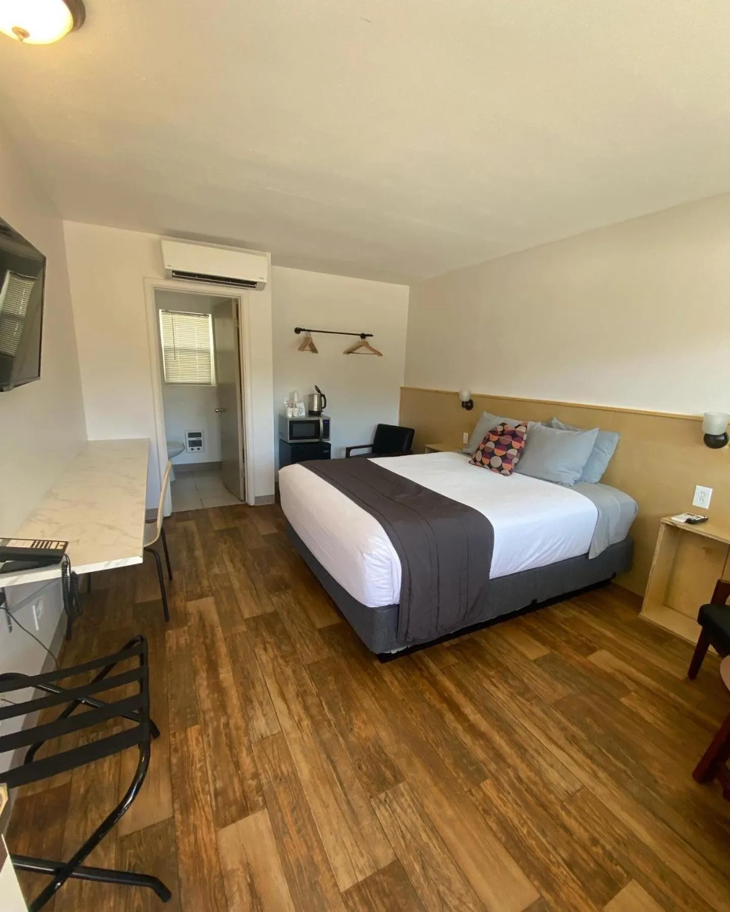 Bed in City Center Motel