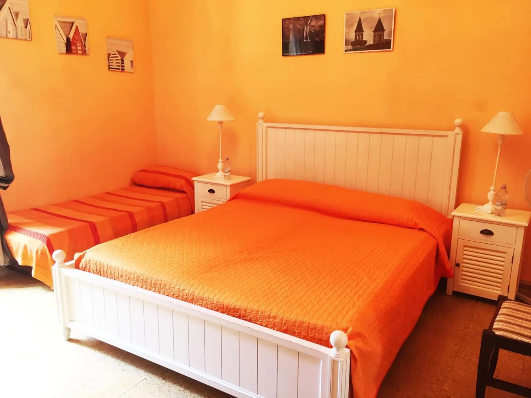 Bed in B&B A Due Passi dal Mare