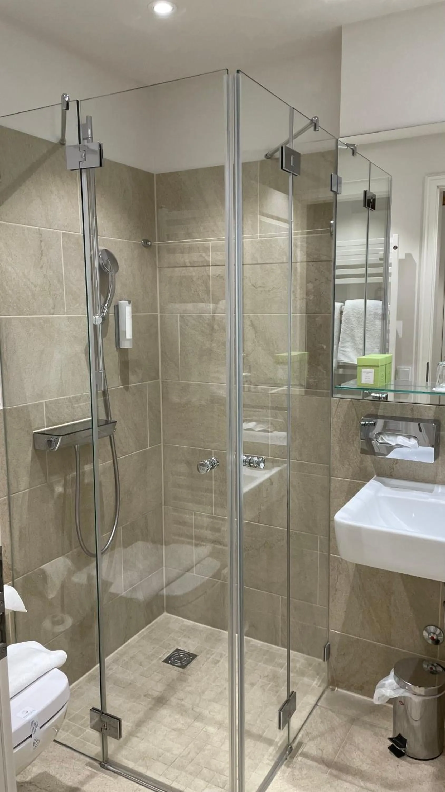 Fuchsbau Romantik Hotel & SPA Restaurant & FOX Bar