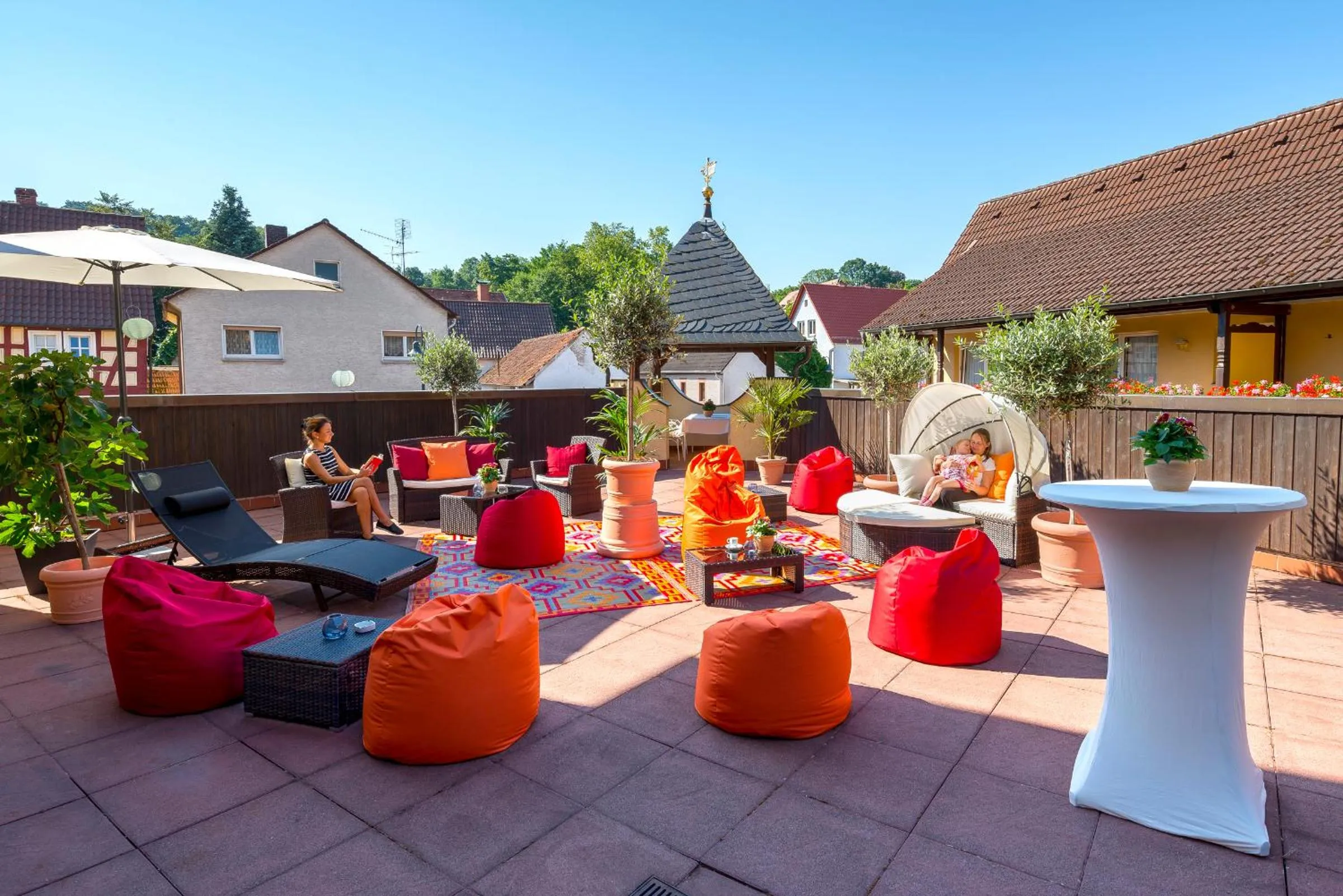 Communal lounge/ TV room in Hotel Krone