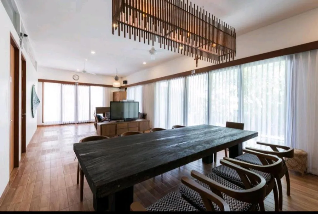 Seating area in Ozora Tiying Tutul Hostel Canggu