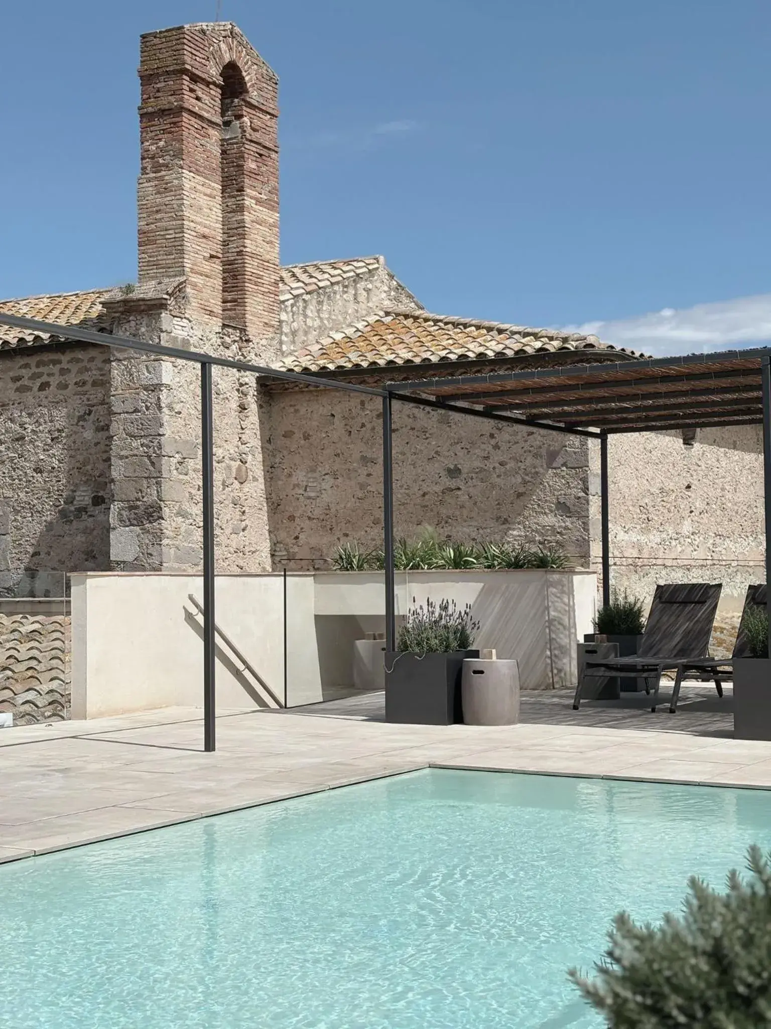 Swimming pool in Hotel Palau Macelli & Spa Swimming pool in Hotel Palau Macelli & Spa