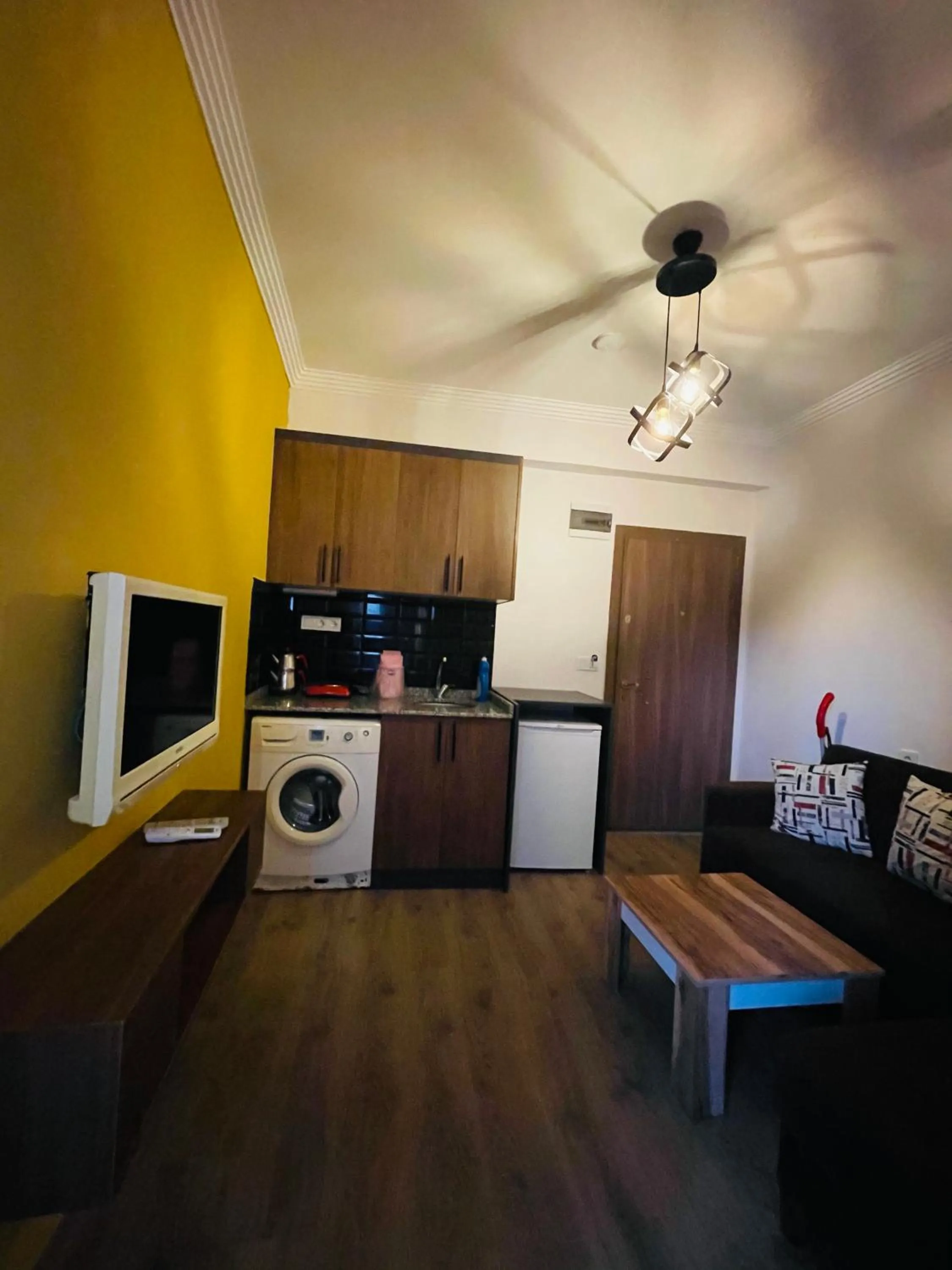 Communal lounge/ TV room in BetaS GuestHouse