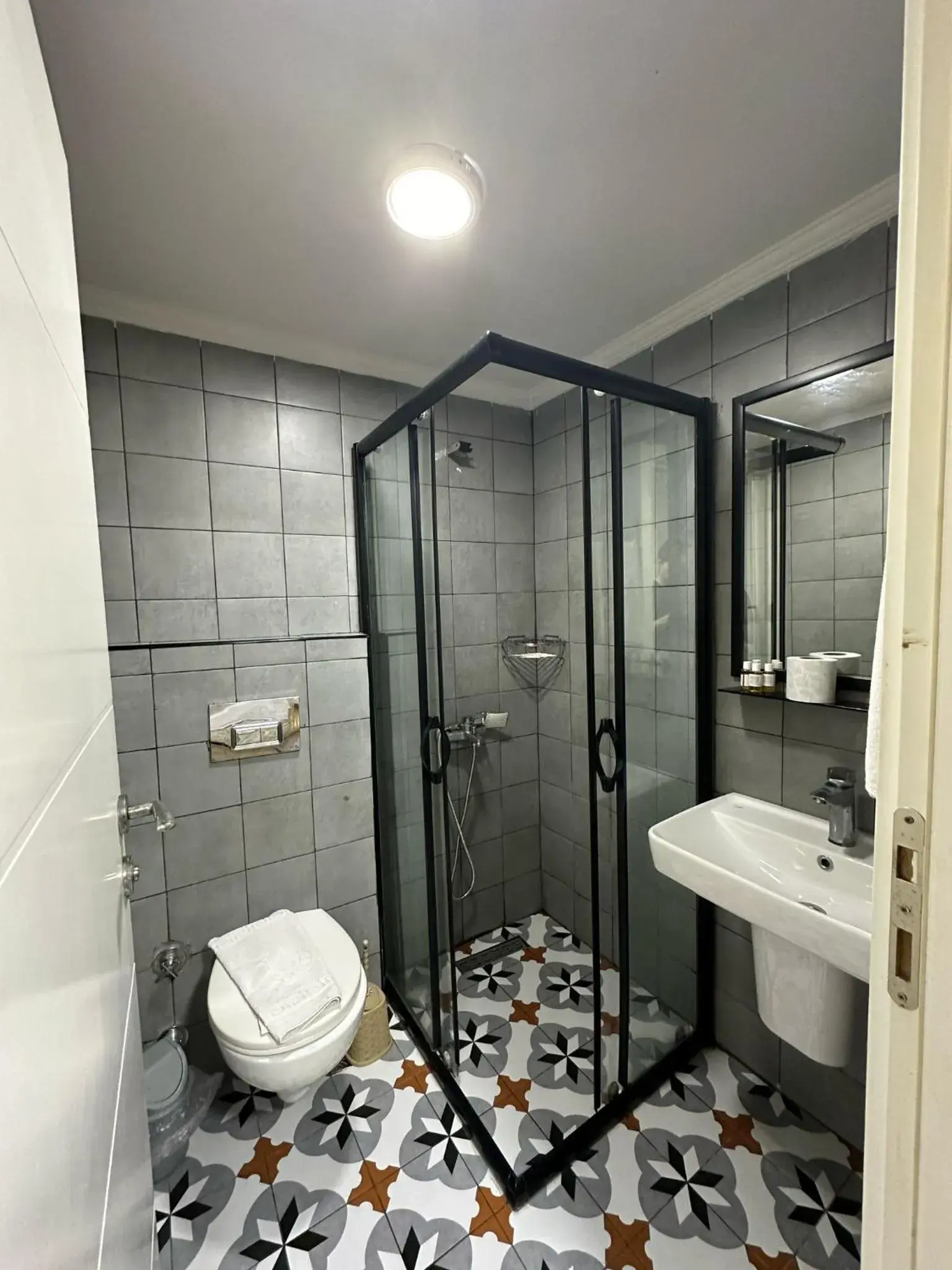 Double Room with Private Bathroom in BetaS GuestHouse Double Room with Private Bathroom in BetaS GuestHouse