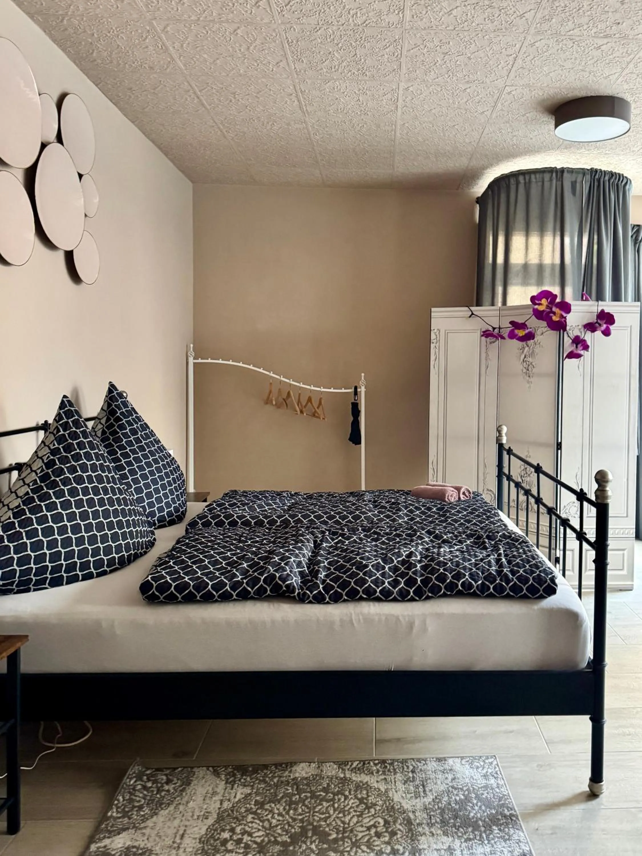 Bed in Pension Restaurant Luna