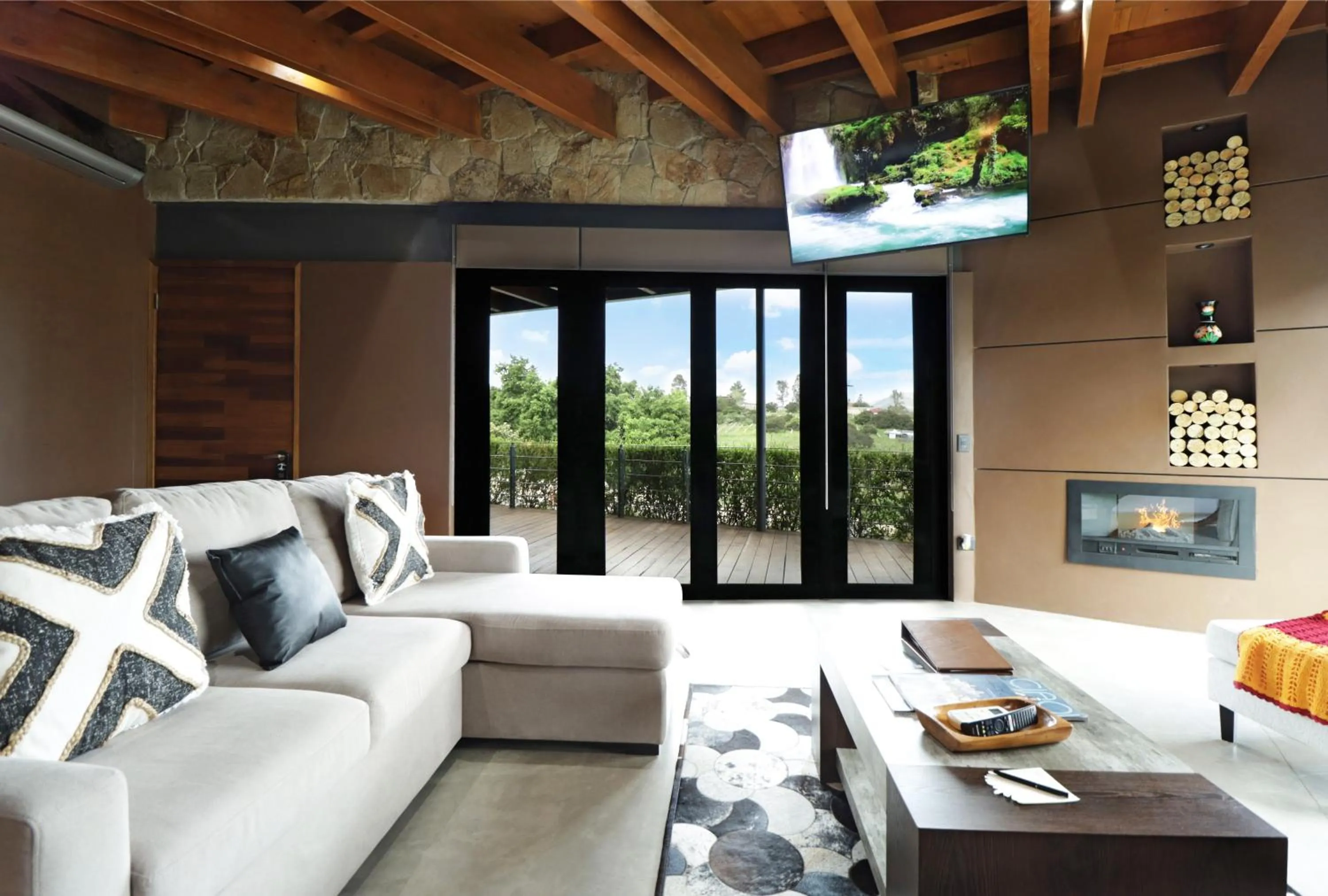 TV and multimedia in Parra del Valle Hotel Boutique