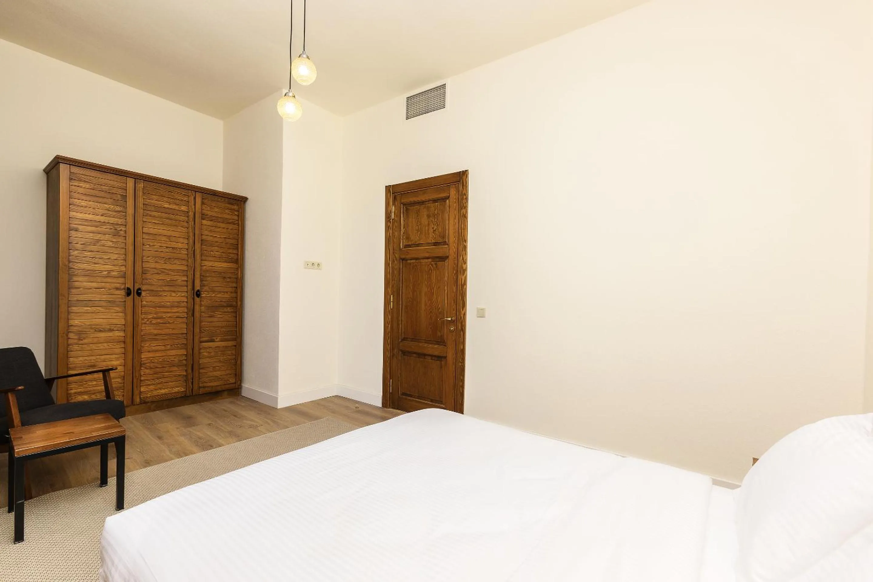 Bed in The Nomad Inn Old City İstanbul