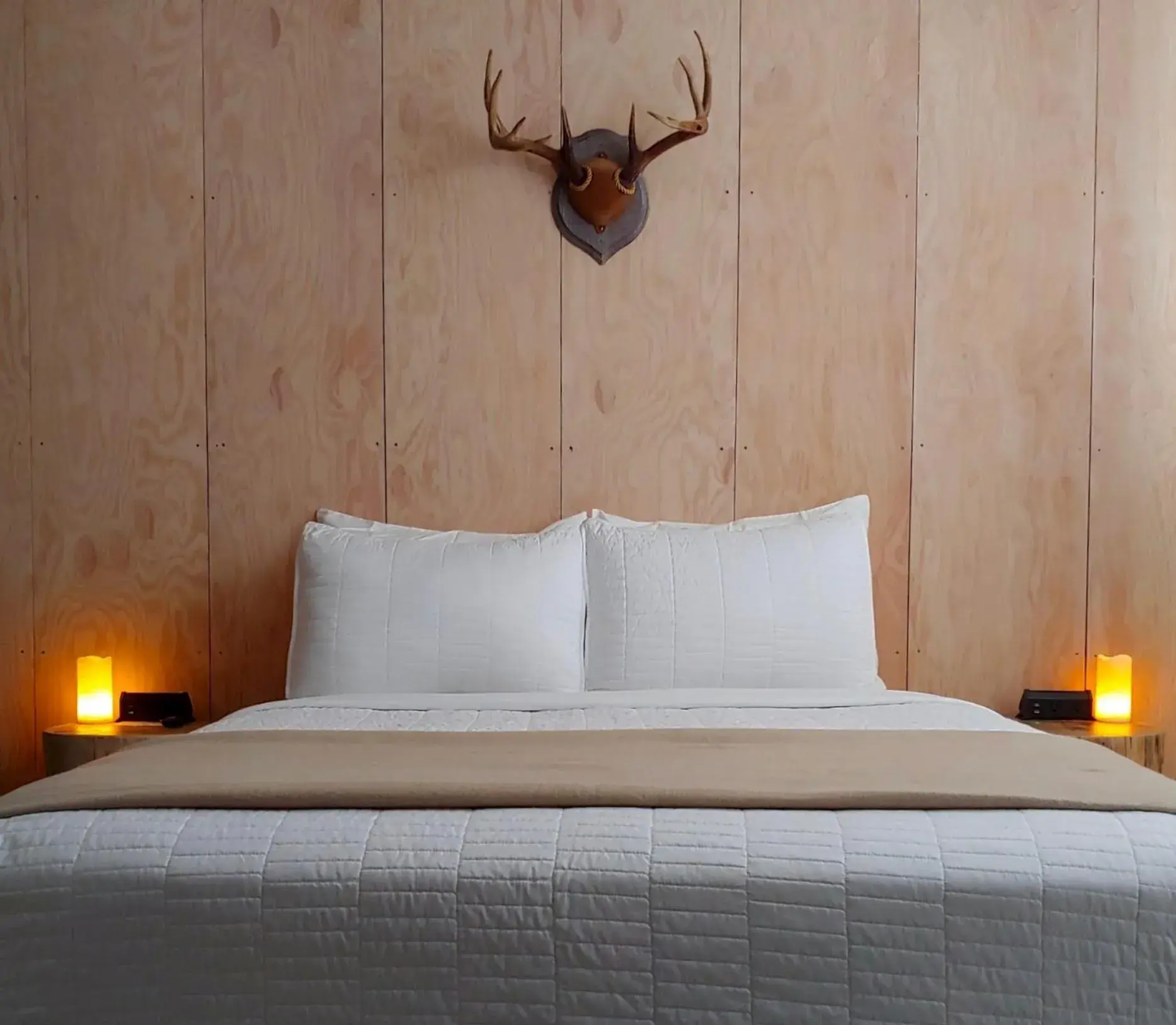 Queen Room with Spa Bath in Outdoors Inn Queen Room with Spa Bath in Outdoors Inn