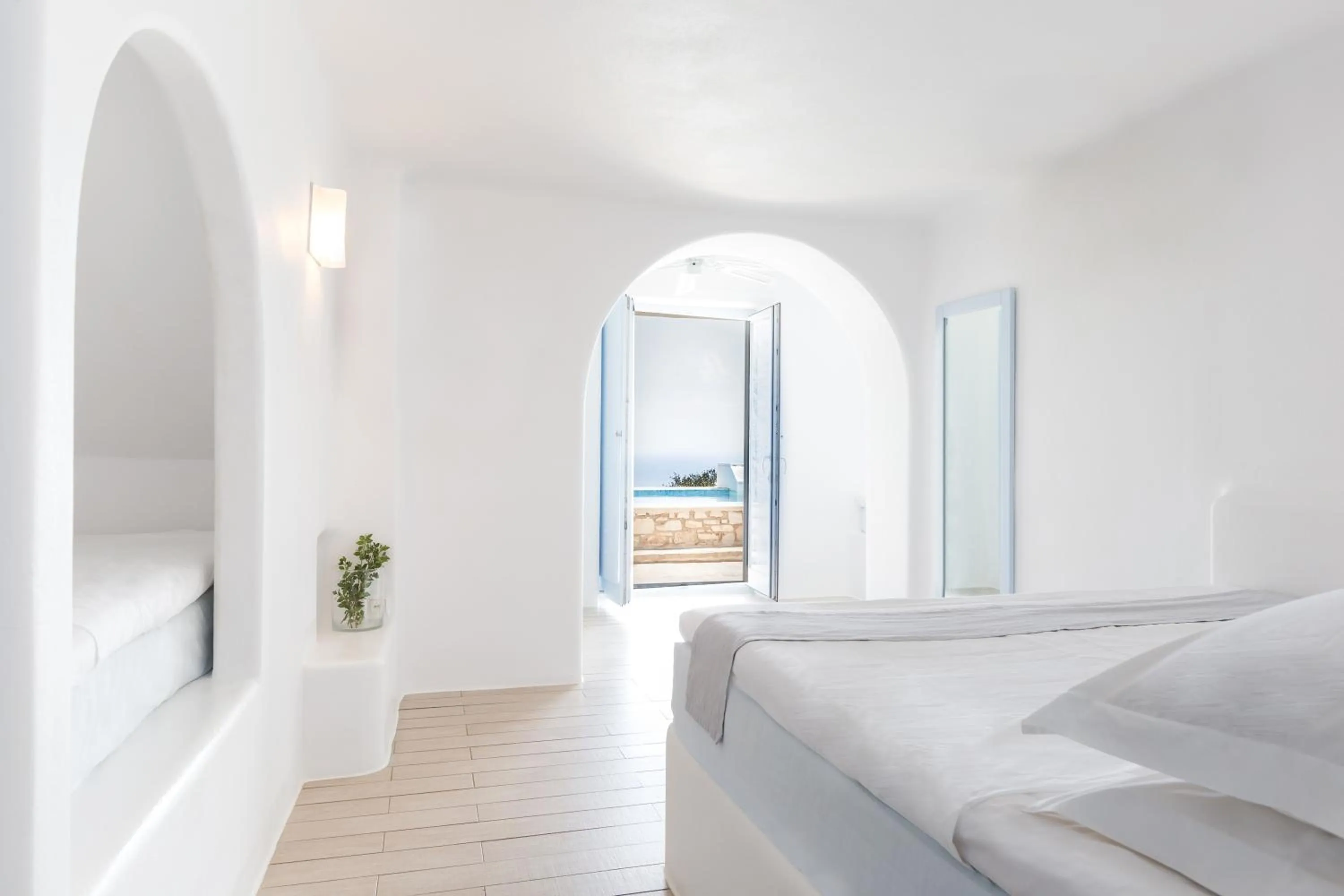 Bed in Calme Boutique Hotel - Adults Only