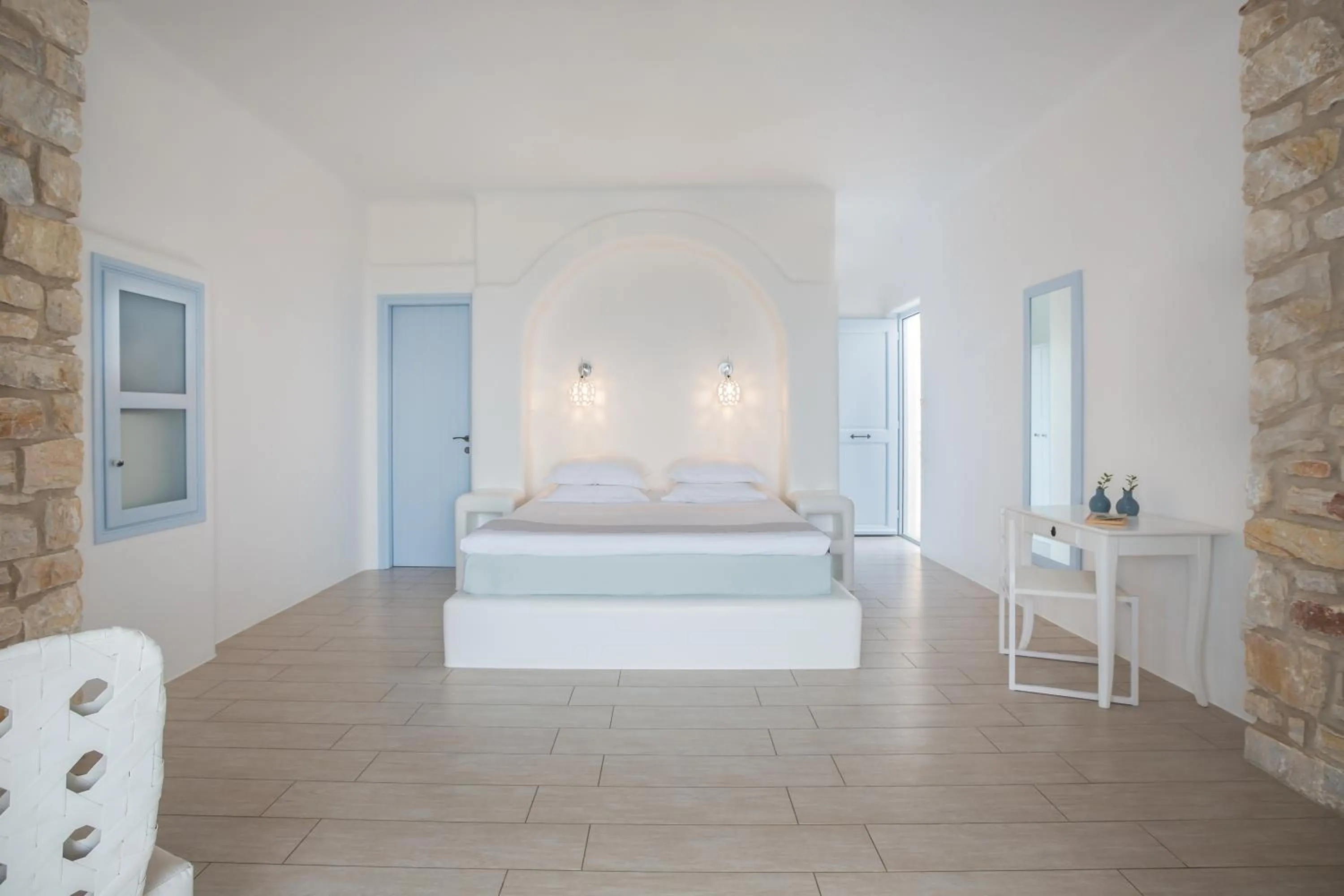 Bedroom, Bed in Calme Boutique Hotel - Adults Only