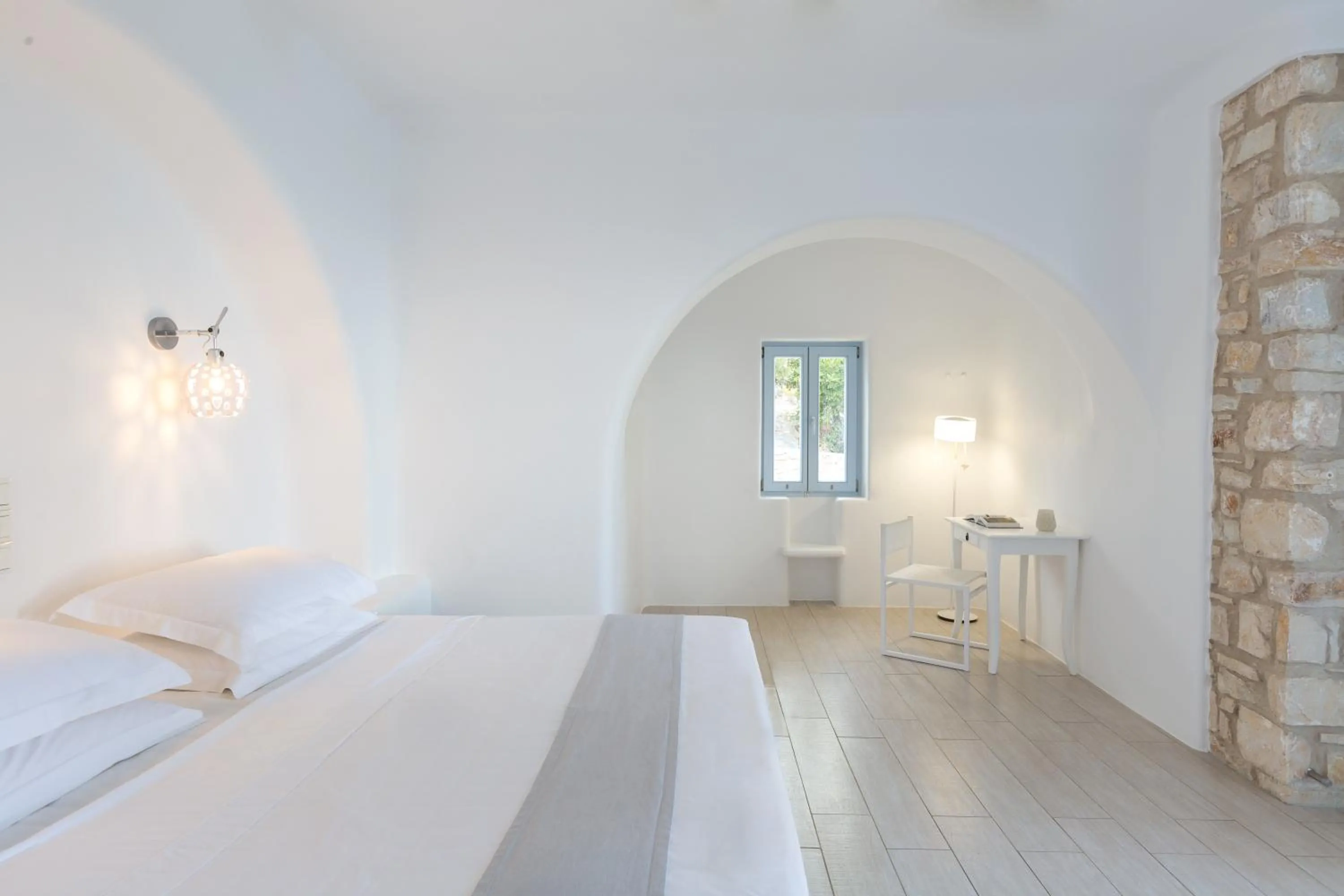 Bedroom, Bed in Calme Boutique Hotel - Adults Only