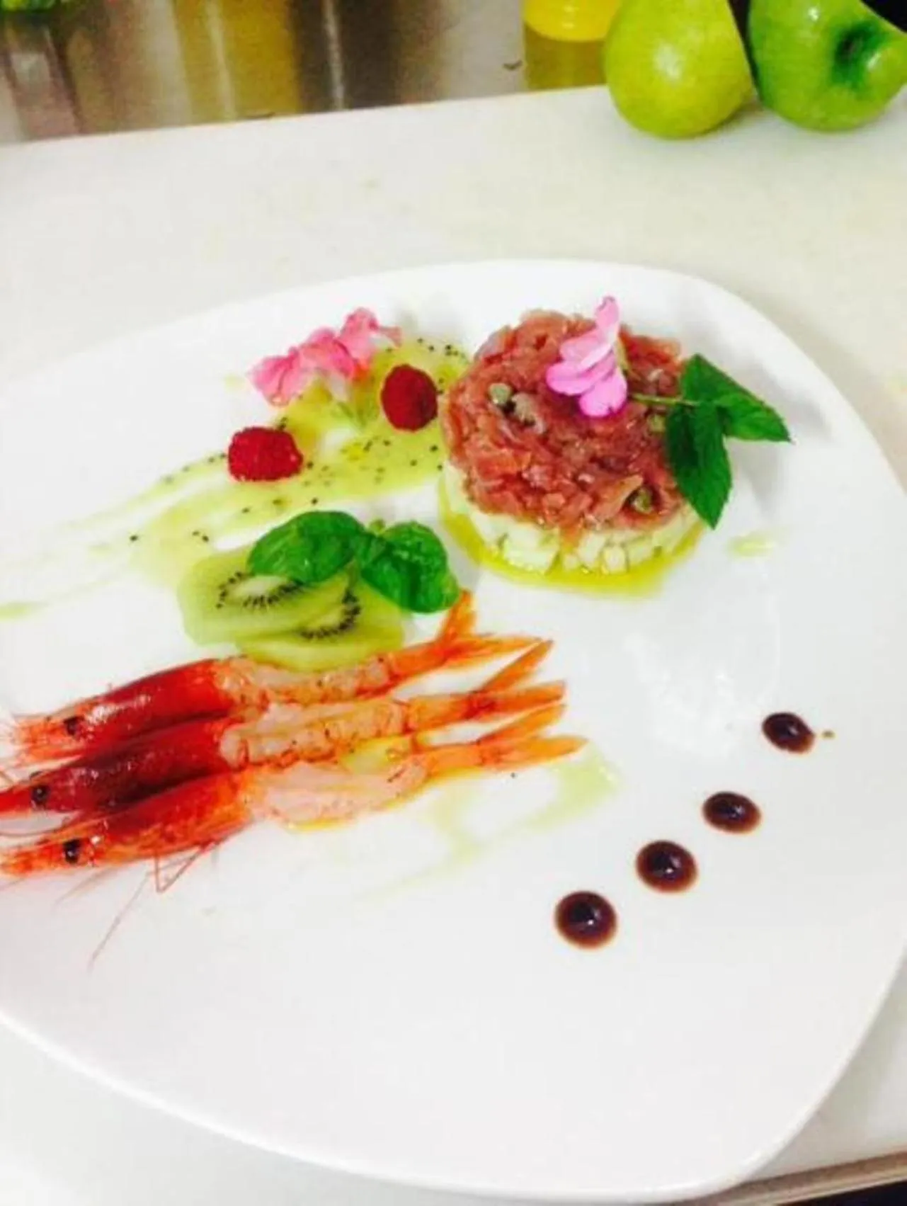 Food and drinks in Hotel Nika