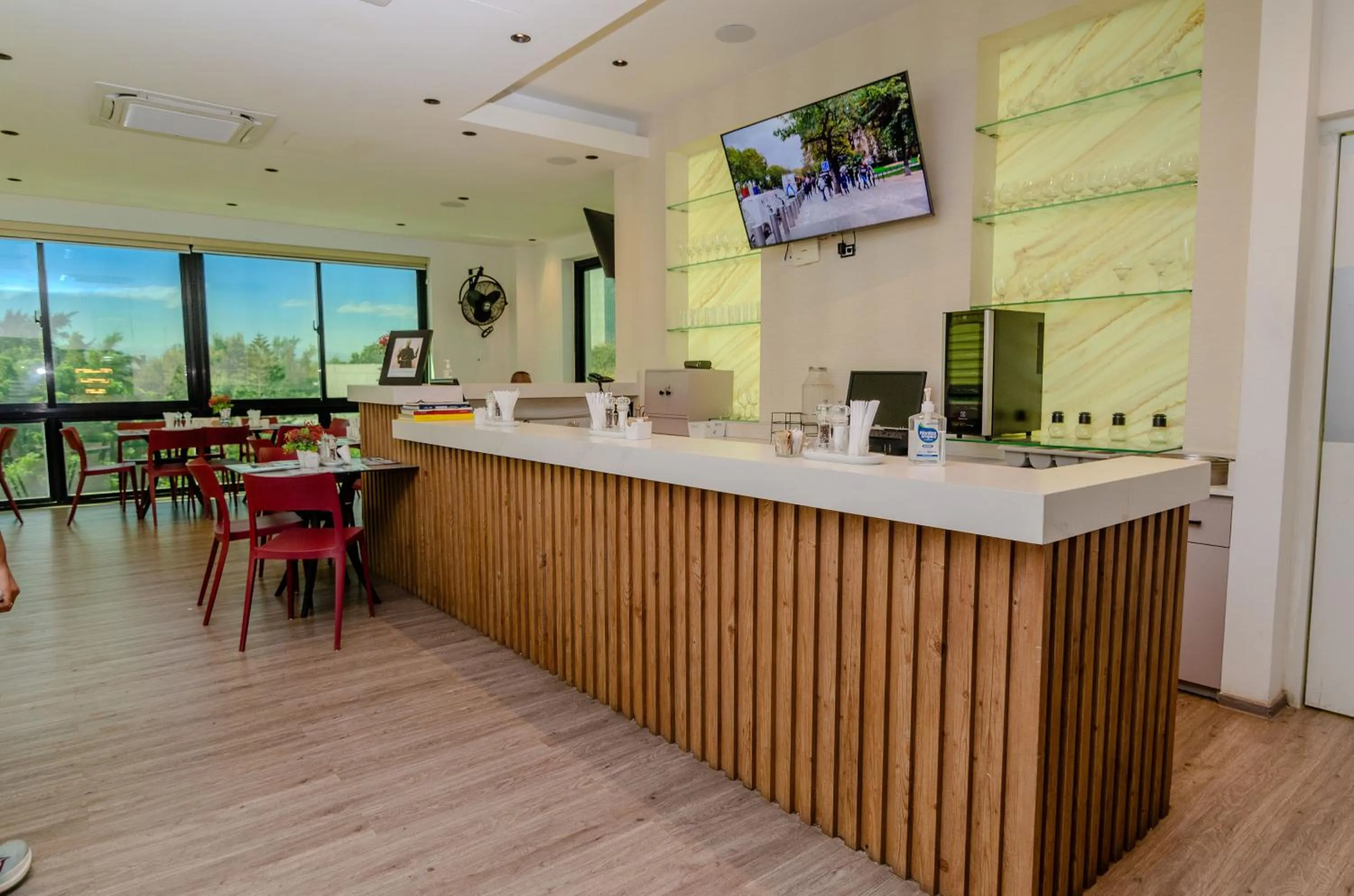 Restaurant/places to eat in Matum Hotel & Casino