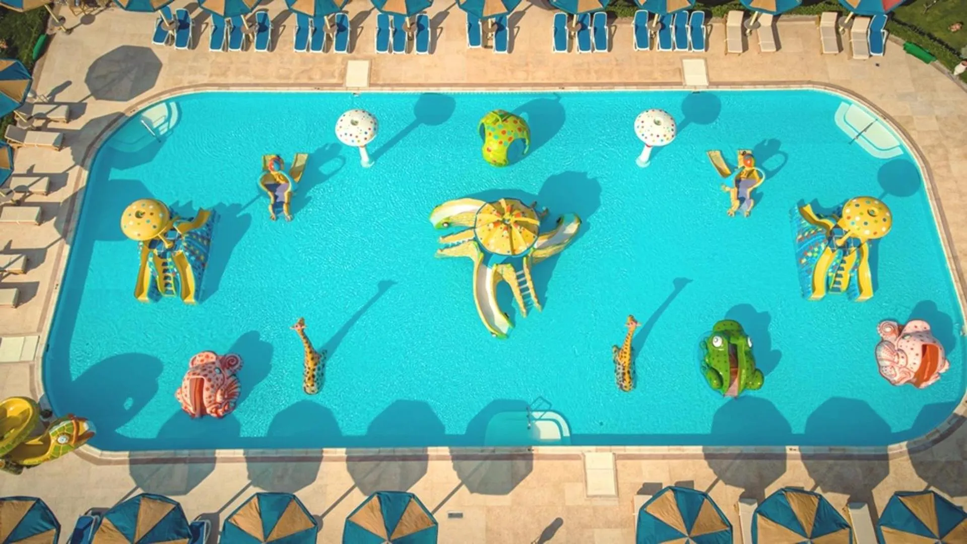 Aqua park in Hawaii Paradise Aqua Park Resort - Families and Couples Only