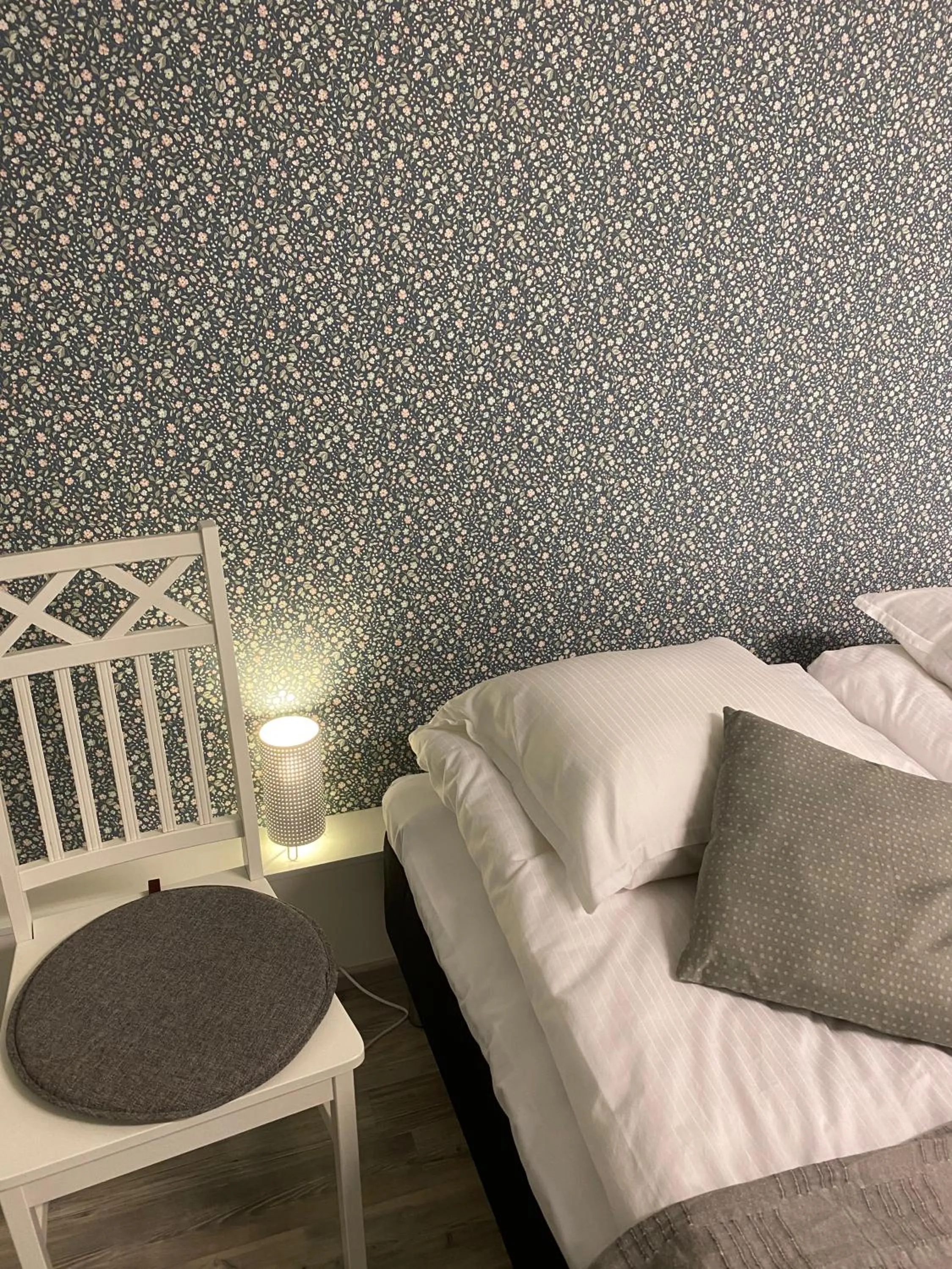 Bedroom, Bed in Savonlinna Rentals