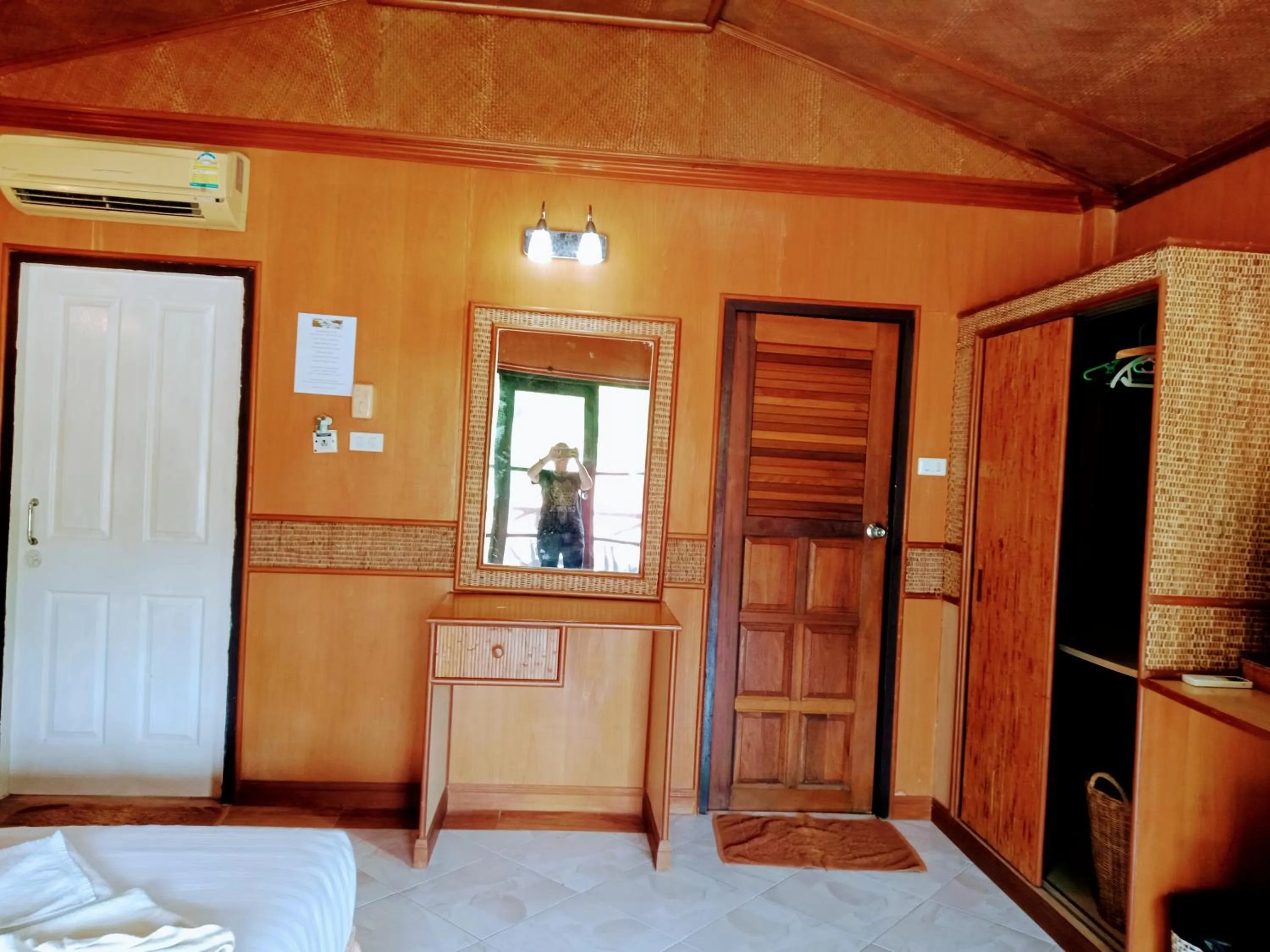 Bow Thong Beach Resort