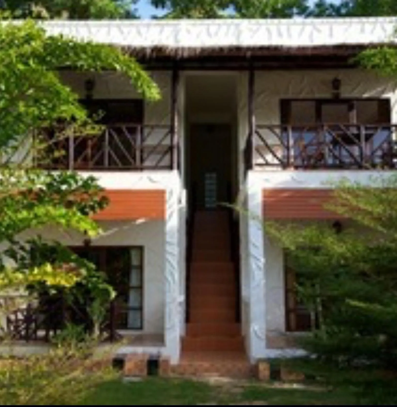Shower in Bow Thong Beach Resort