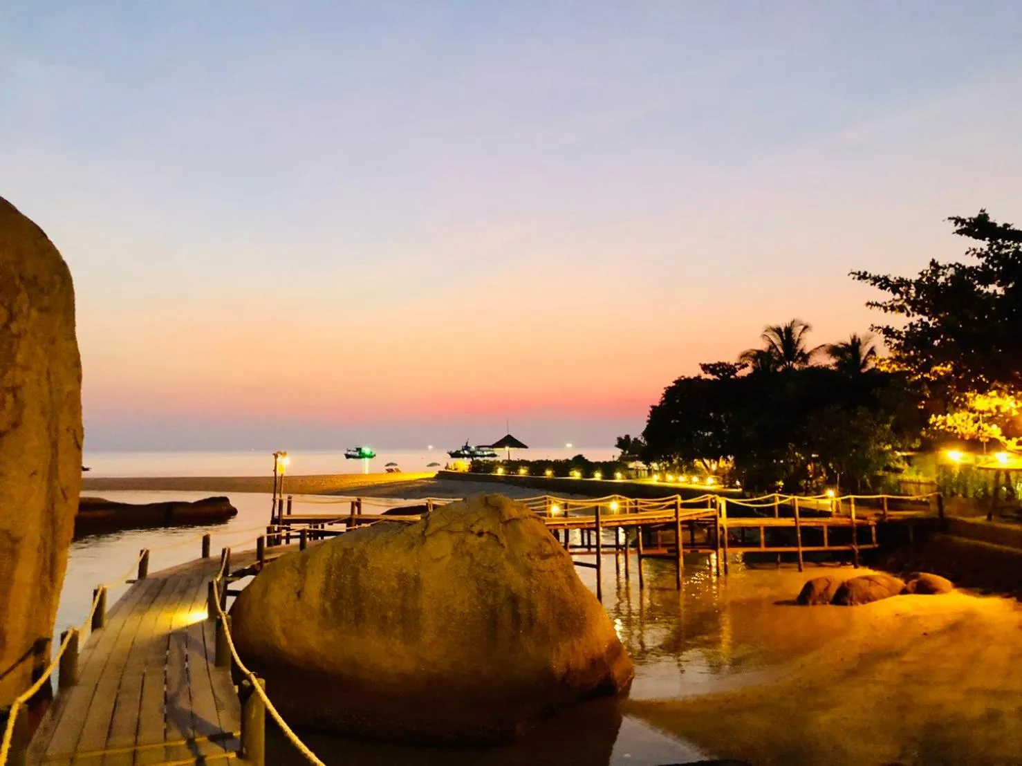 Facade/entrance in Nangyuan Island Dive Resort