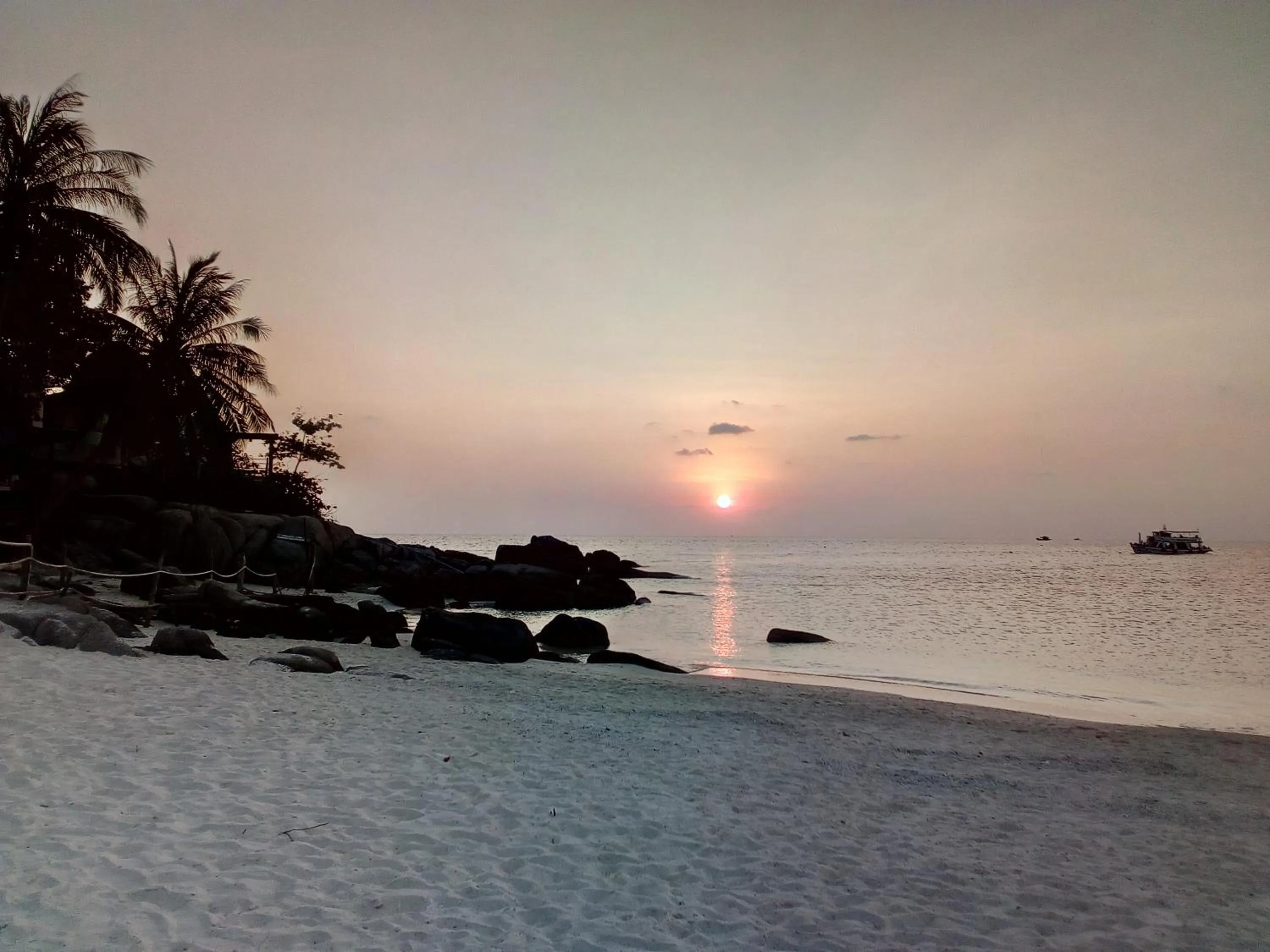 Sunset in Nangyuan Island Dive Resort