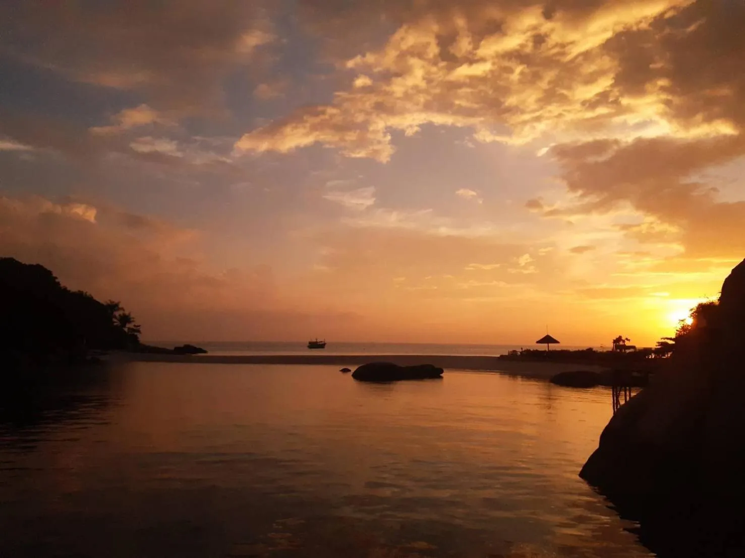 Sunset in Nangyuan Island Dive Resort