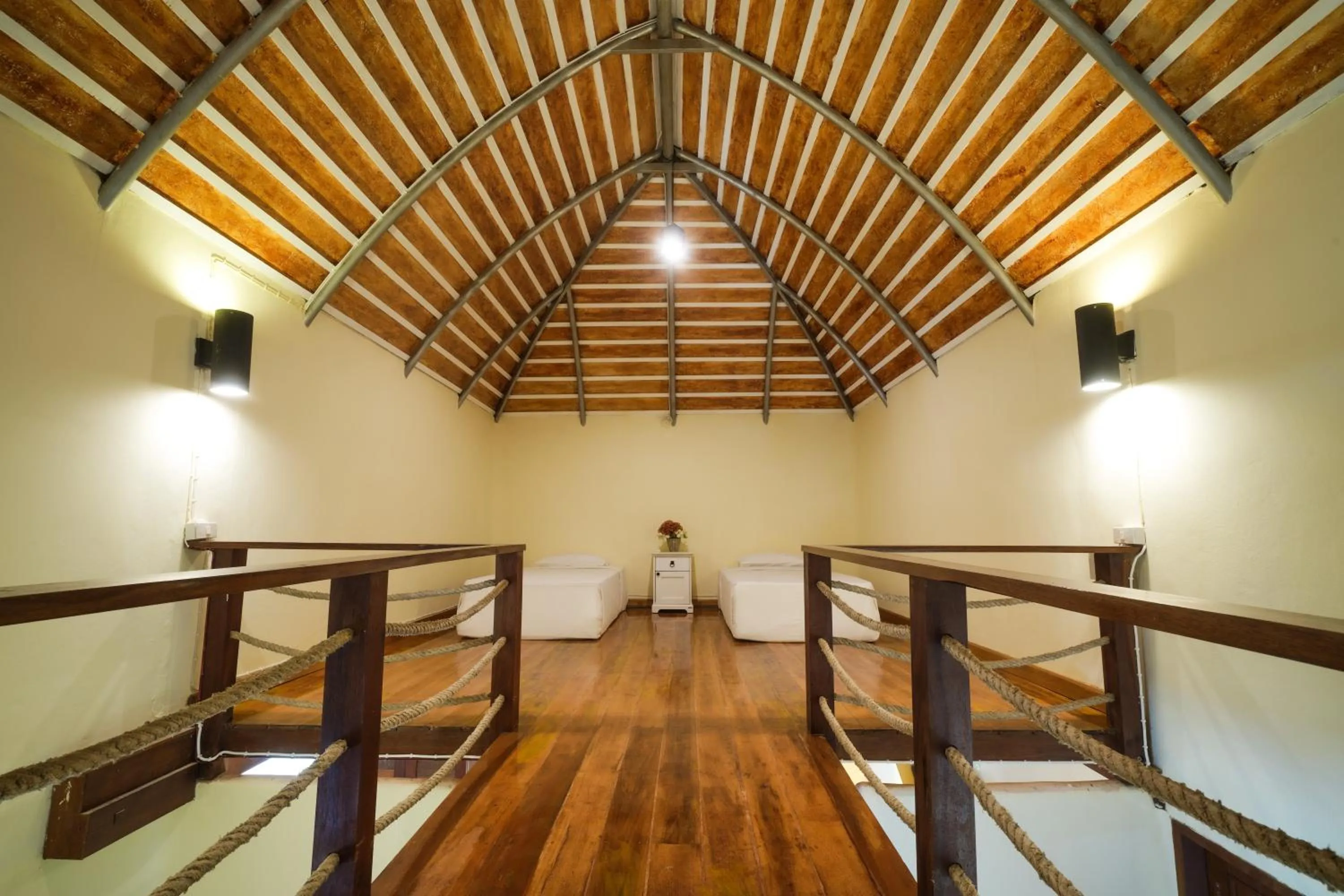 Bed in Nangyuan Island Dive Resort