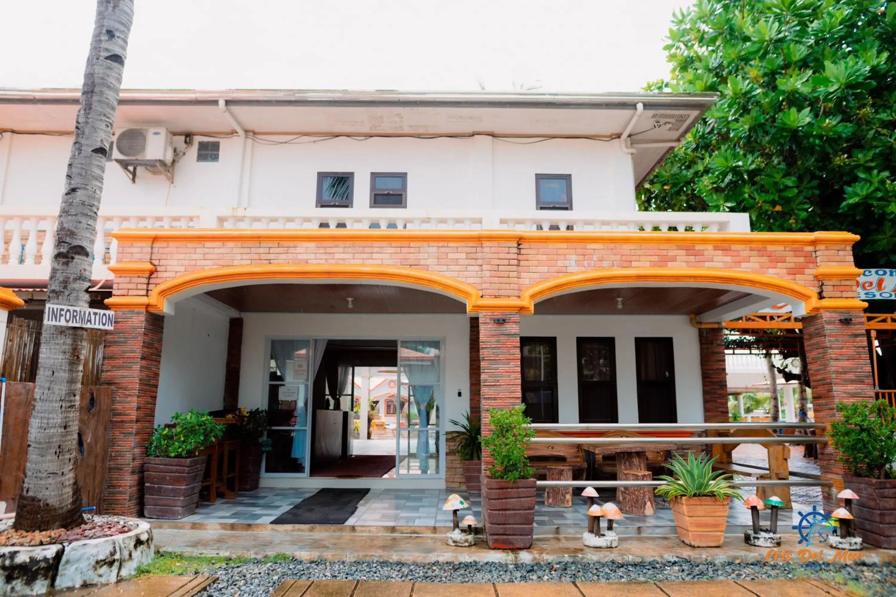 Lobby or reception in Cris Del Mar Resort Lobby or reception in Cris Del Mar Resort