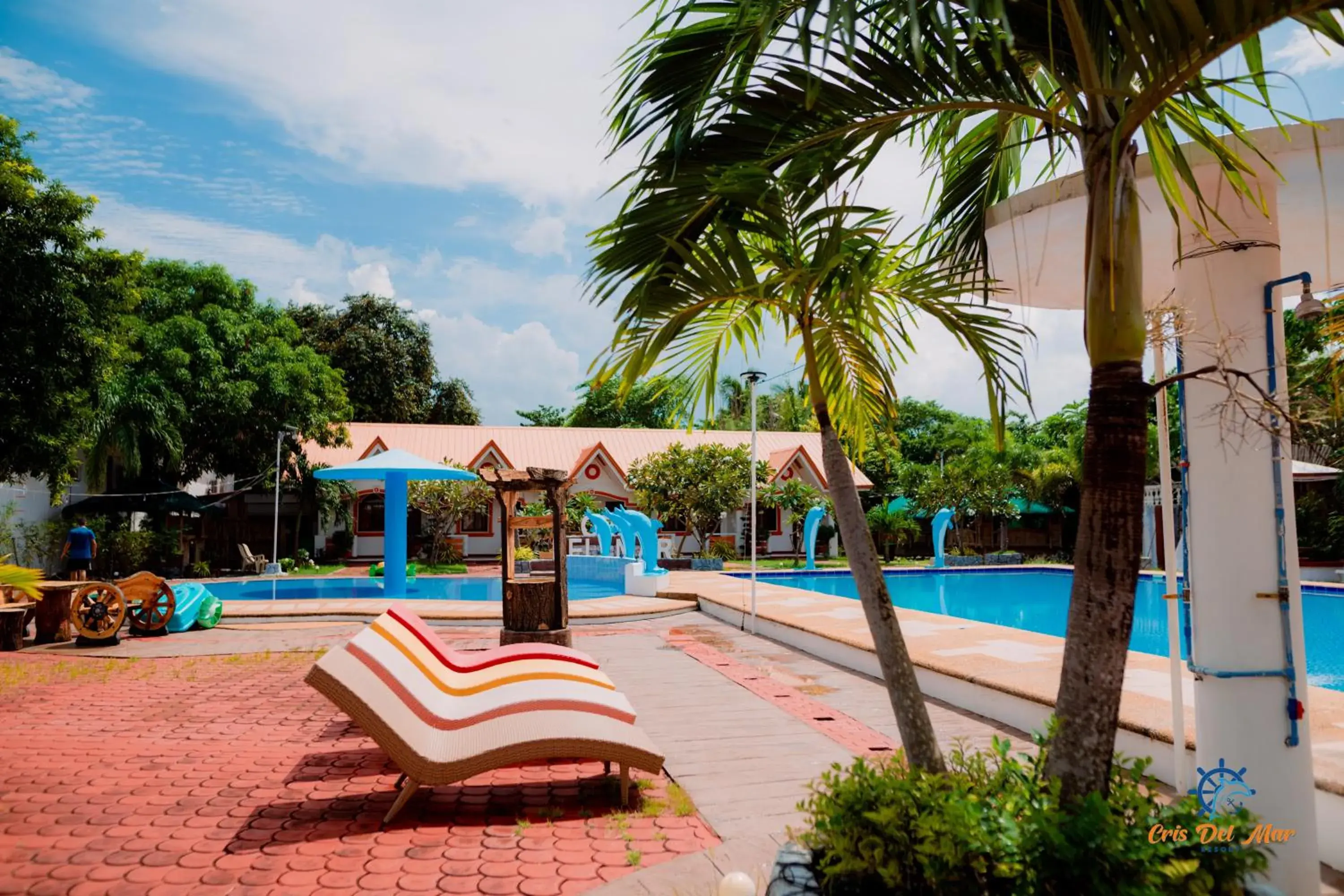 Pool view in Cris Del Mar Resort Pool view in Cris Del Mar Resort