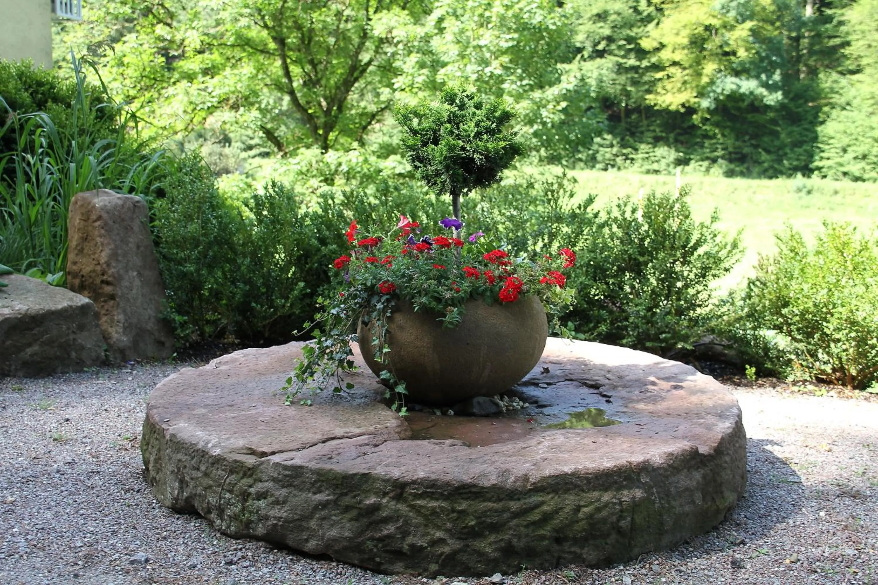 Garden in Business Class Hotel Häckermühle
