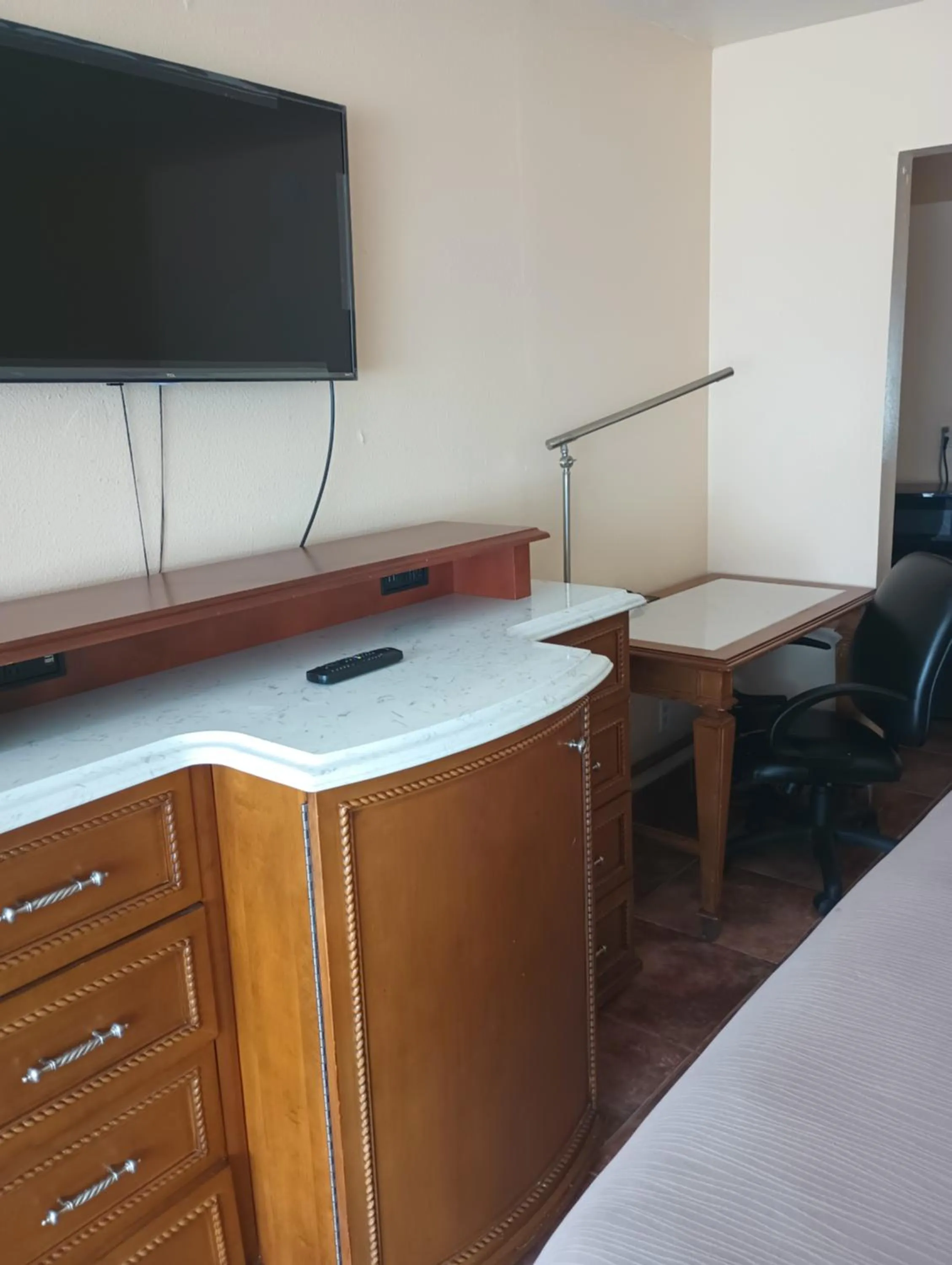 Property building in Altamonte Springs Hotel and Suites