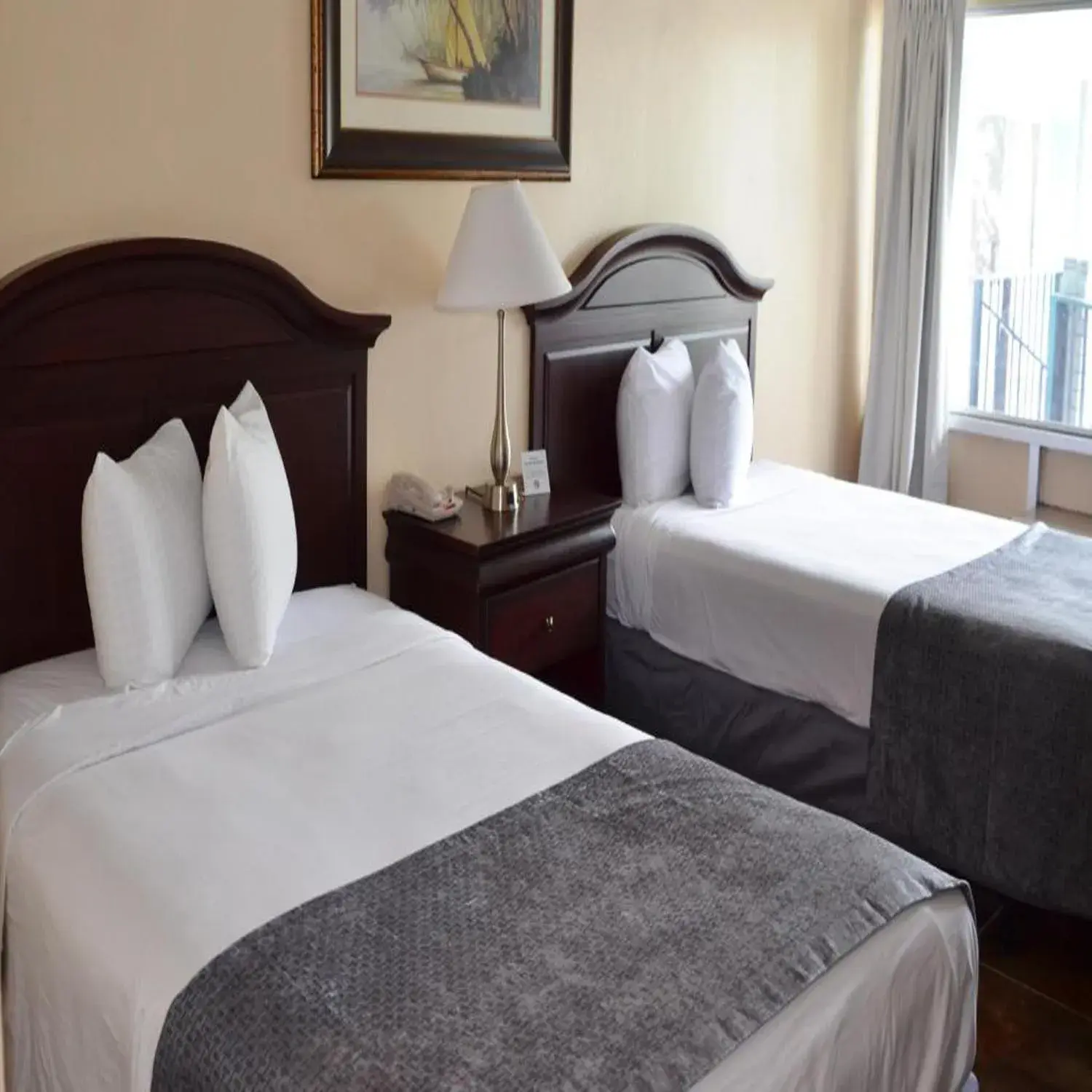 Bed in Altamonte Springs Hotel and Suites Bed in Altamonte Springs Hotel and Suites