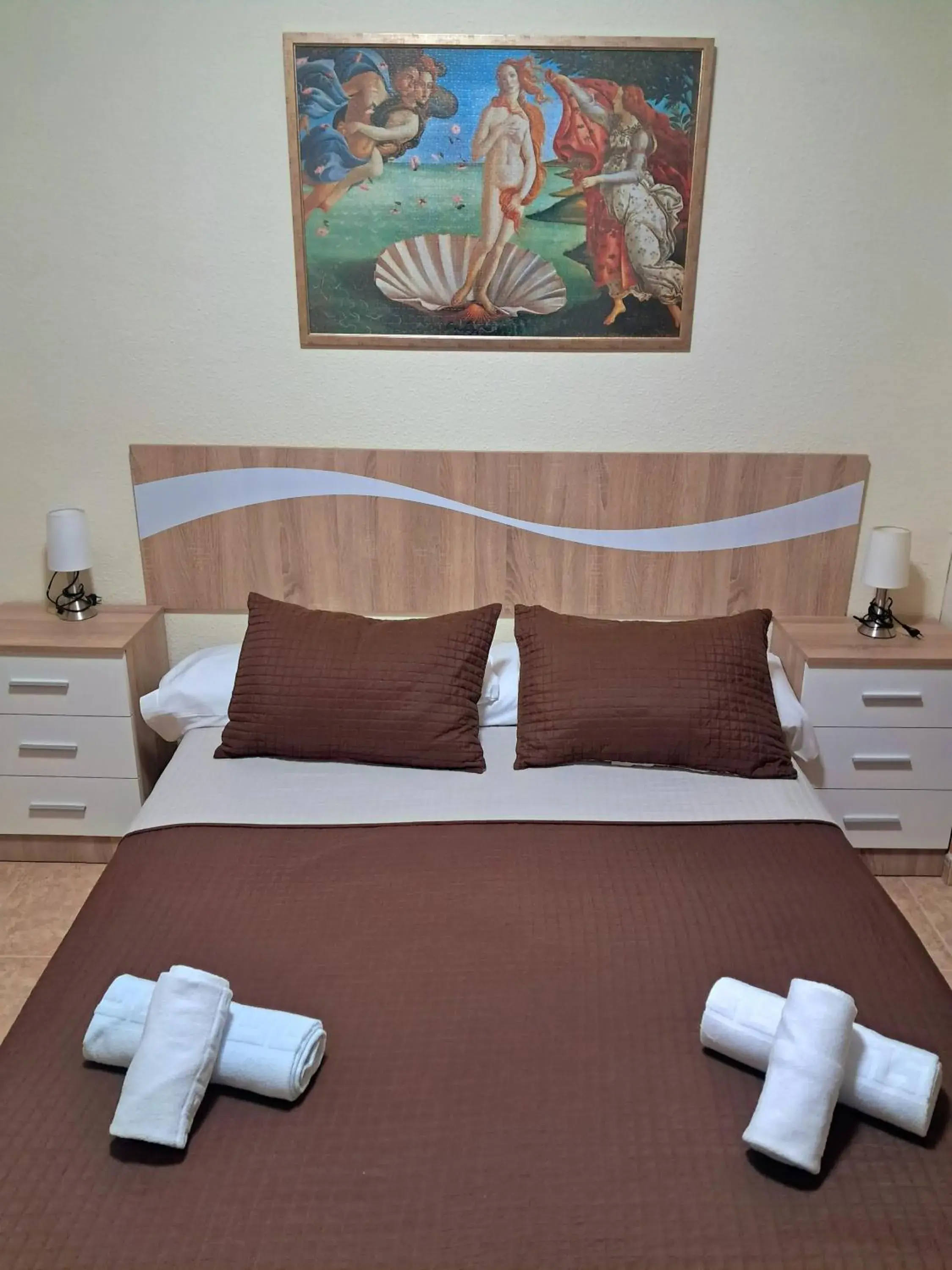 Triple Room with Private Bathroom in Hostal Doña María Triple Room with Private Bathroom in Hostal Doña María