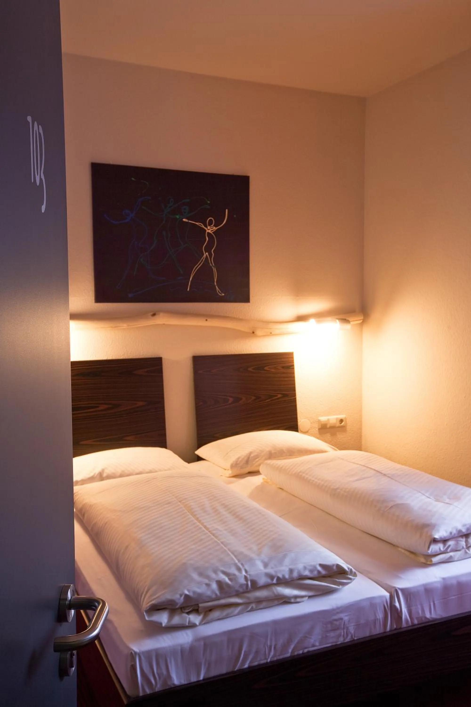 Photo of the whole room, Bed in Hotel Speyer am Technik Museum