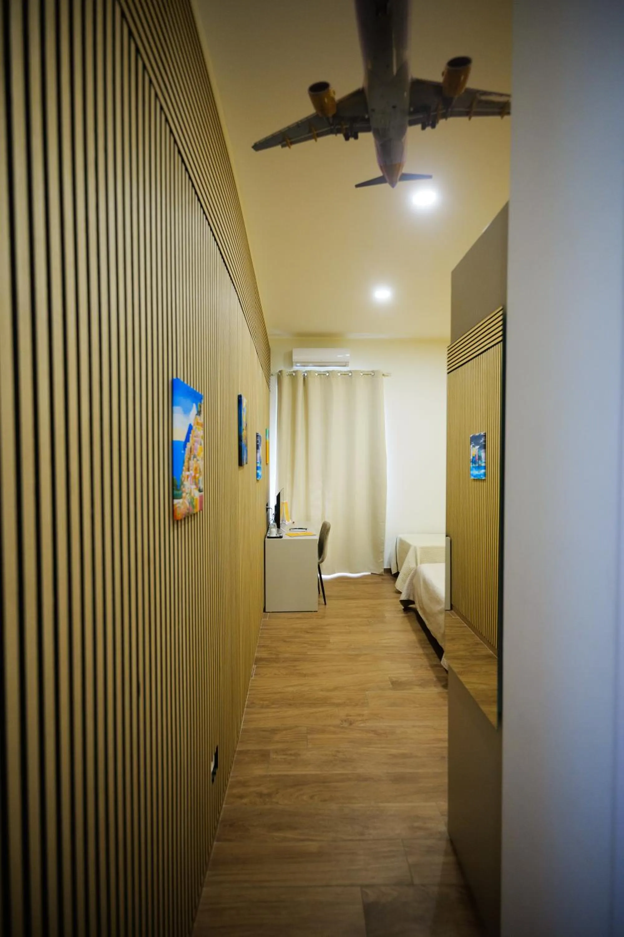 Photo of the whole room in Terminal 1 Guest House