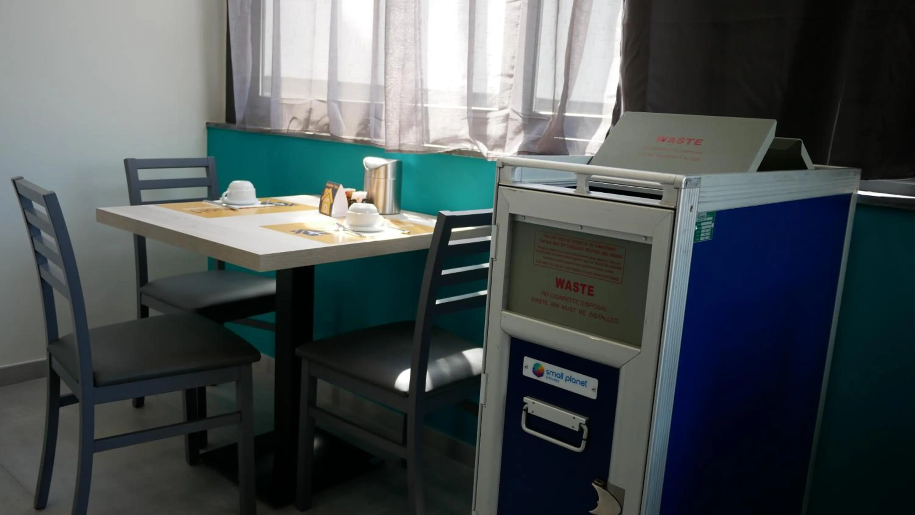 Breakfast in Terminal 1 Guest House