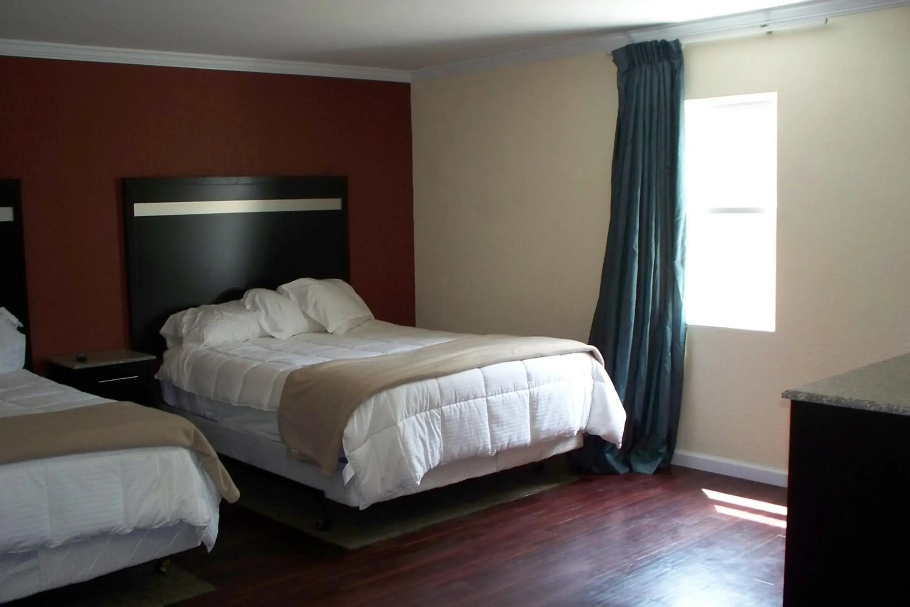 Day, Bed in Budget Inn & Suites Day, Bed in Budget Inn & Suites