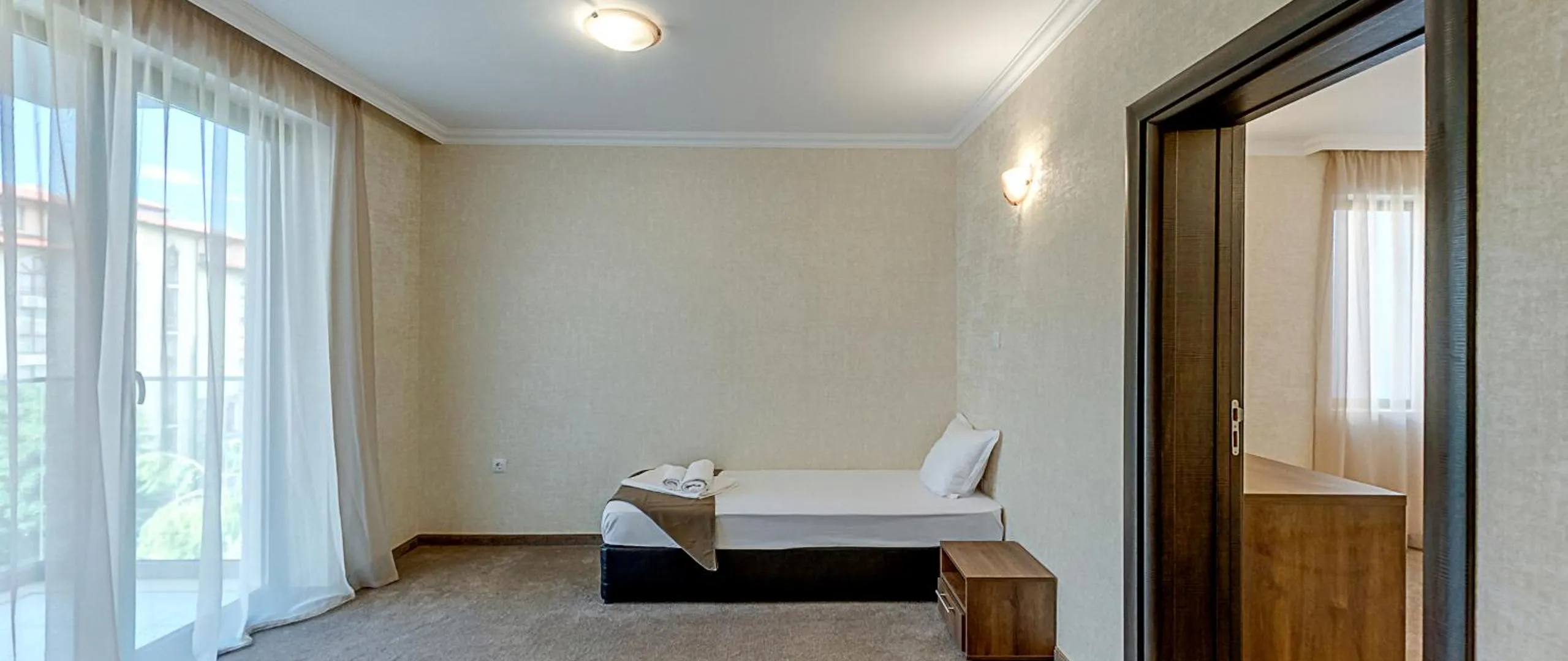 Photo of the whole room in Hotel Pautalia