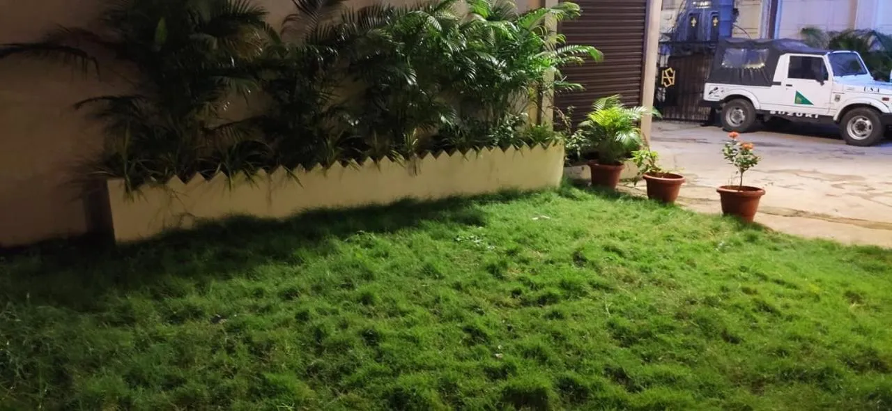 Garden in New Hotel Suhail