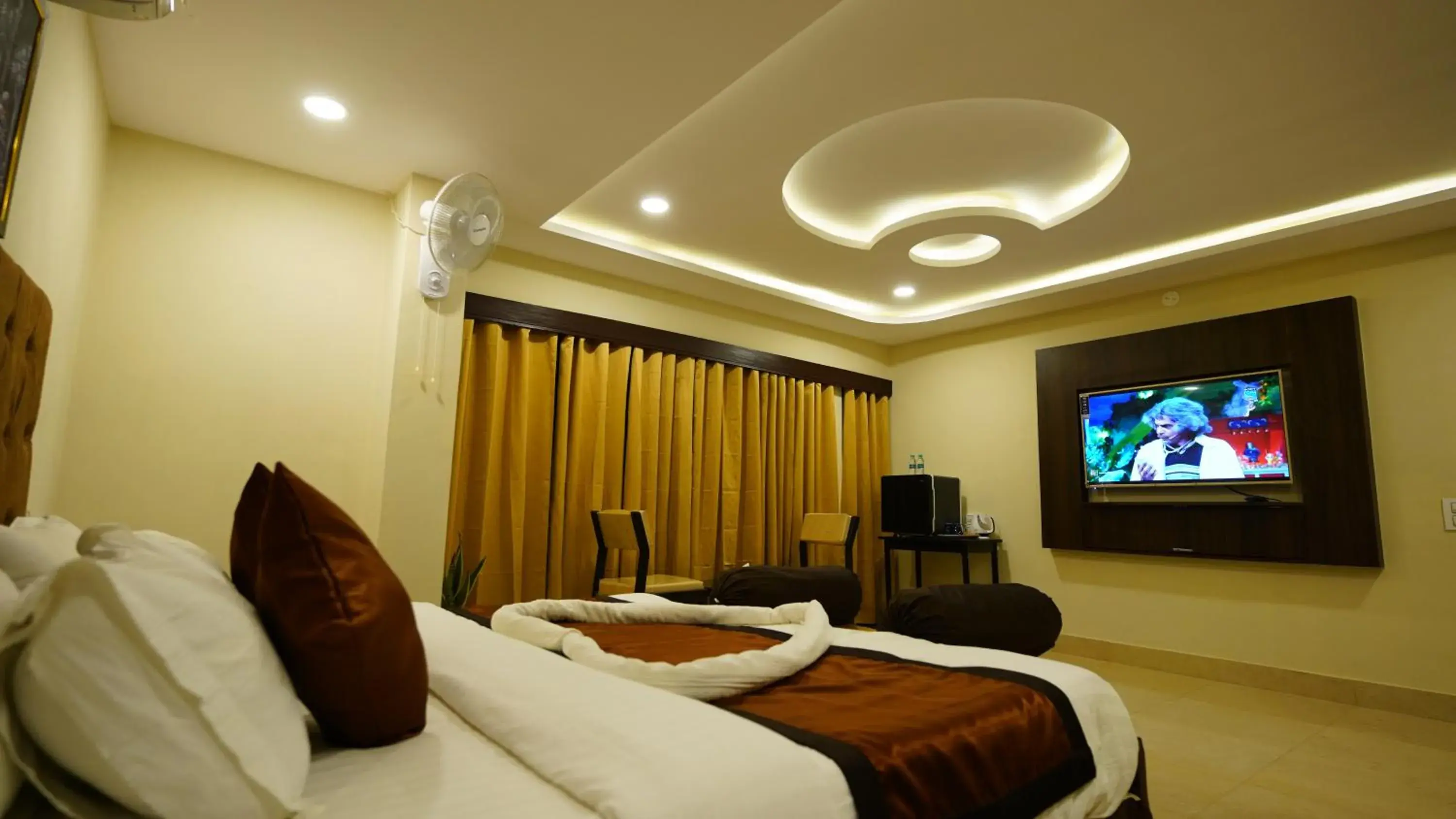 Bed in New Hotel Suhail Bed in New Hotel Suhail