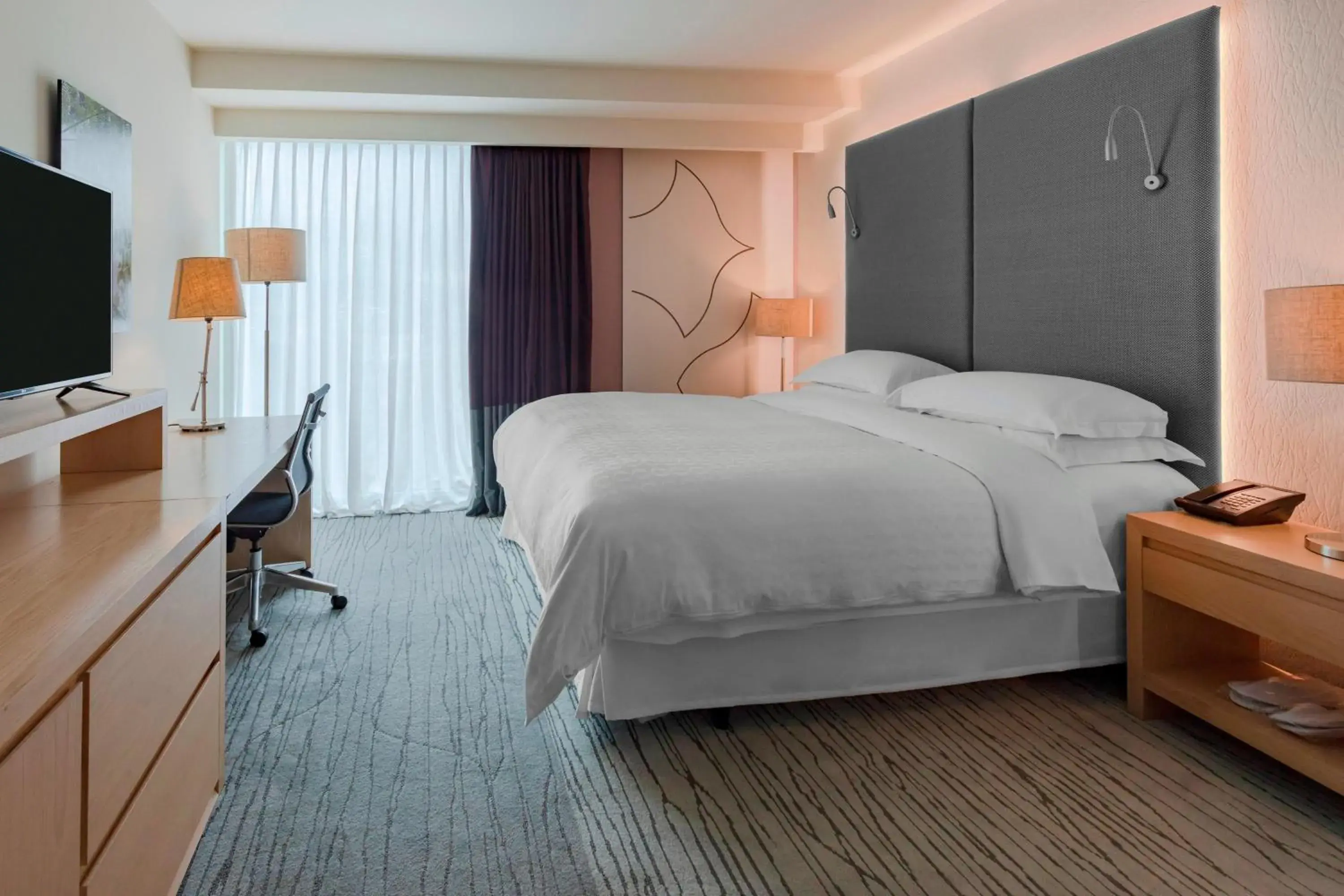 King Room with City View in Sheraton San Jose Hotel, Costa Rica King Room with City View in Sheraton San Jose Hotel, Costa Rica