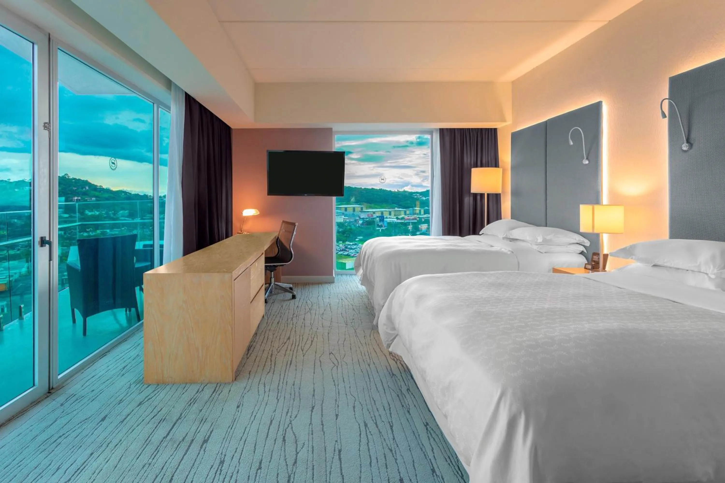 Photo of the whole room, Bed in Sheraton San Jose Hotel, Costa Rica